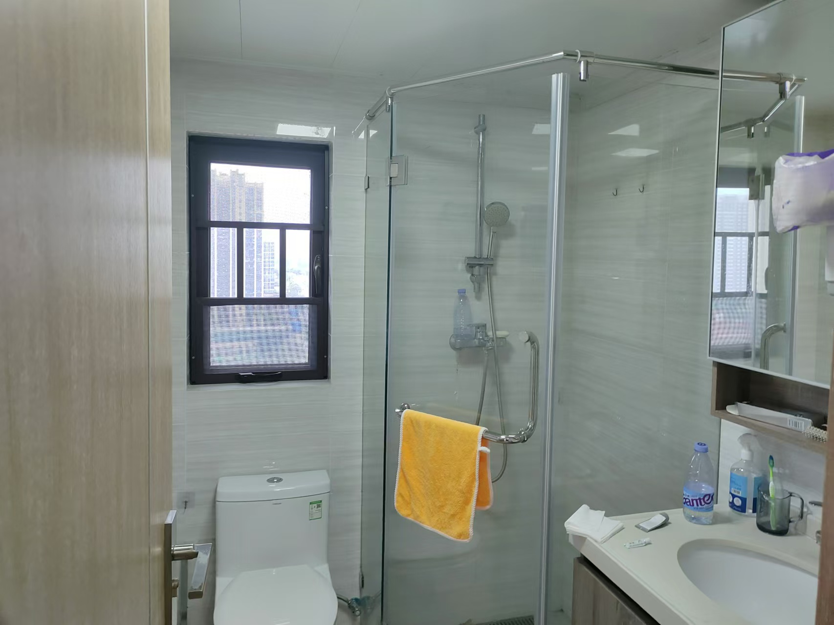 美的翰城  3室2厅1卫    1800.0元/月 美的翰城  3室2厅1卫    1800.0元/月室内图