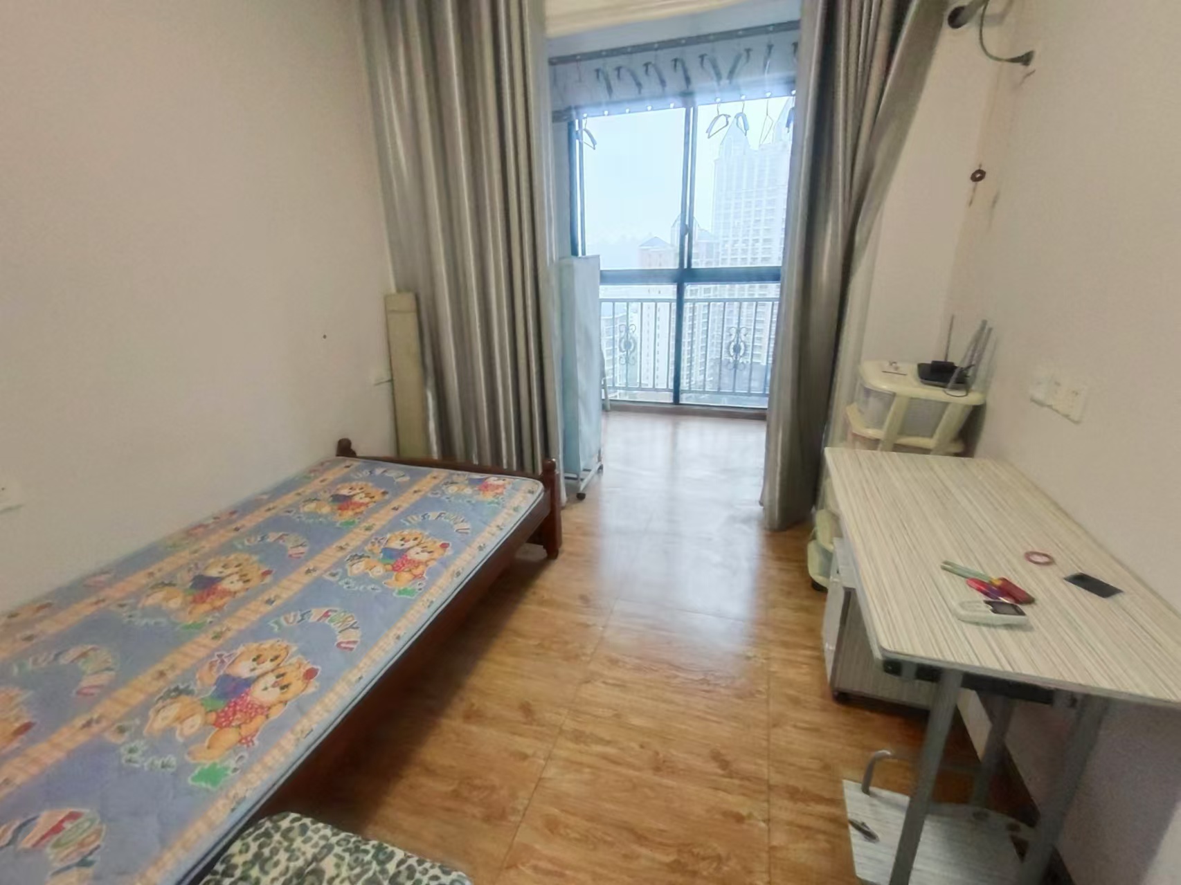 华晨御园 3室2厅2卫 2000.0元/月 华晨御园 3室2厅2卫 2000.0元/月室内图