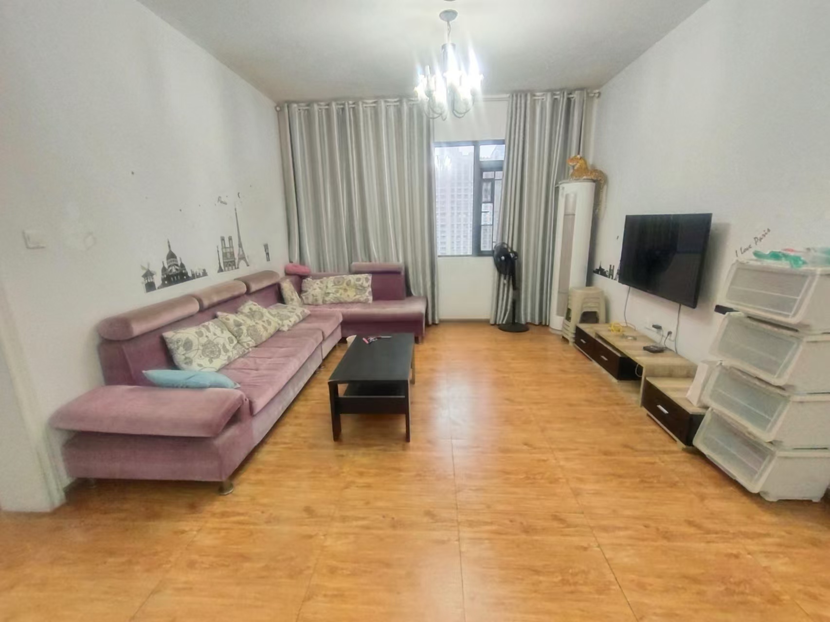 华晨御园 3室2厅2卫 2000.0元/月 华晨御园 3室2厅2卫 2000.0元/月室内图