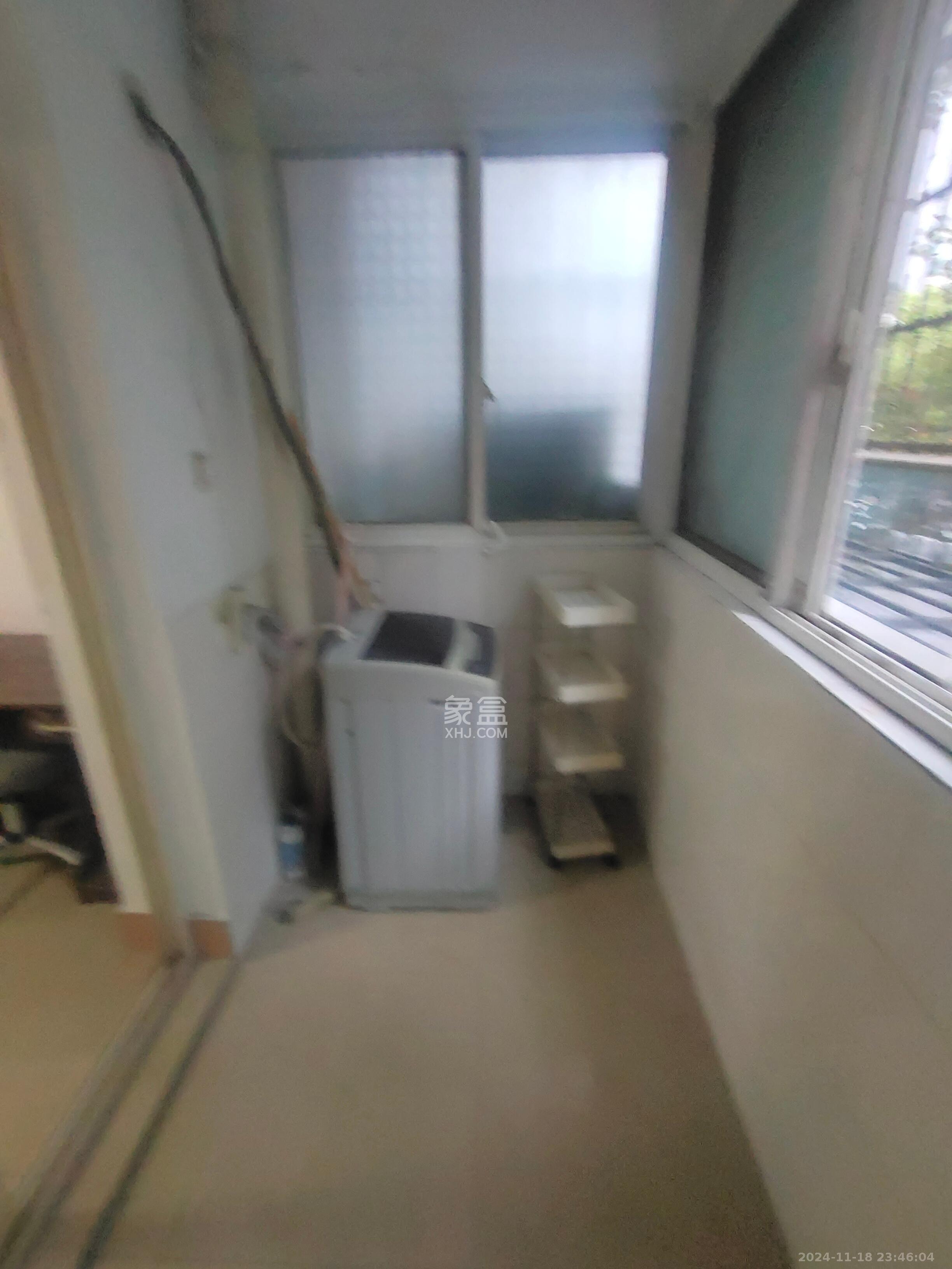 鑫邮小区 3室2厅2卫 2200.0元/月 鑫邮小区 3室2厅2卫 2200.0元/月室内图