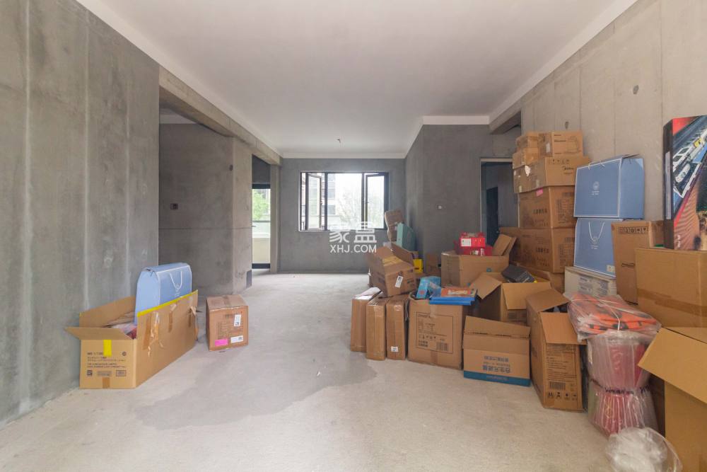 南益名士豪庭 4室2厅2卫 120.0万