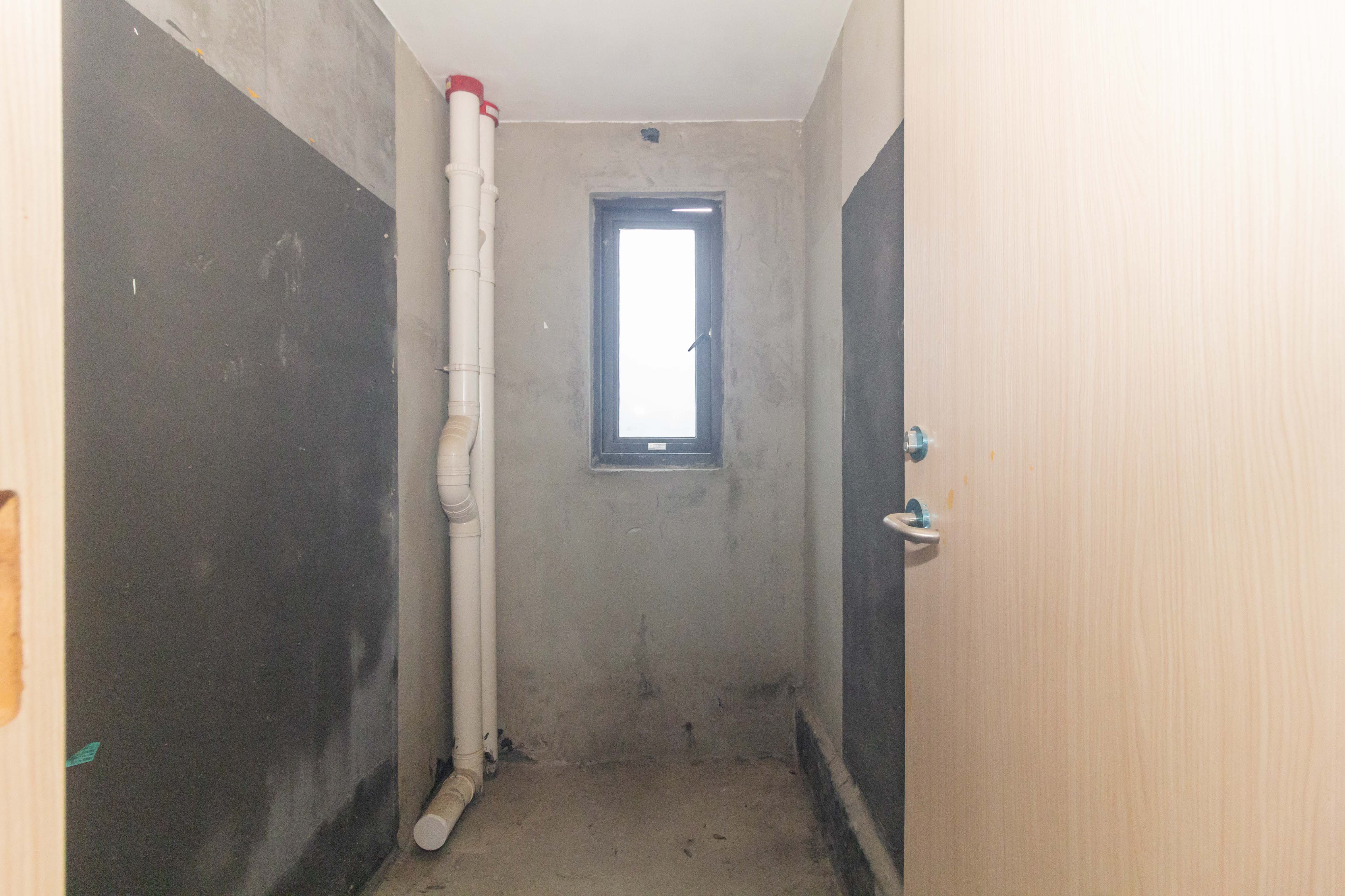 南益名士豪庭  4室2厅2卫    120.0万卫生间