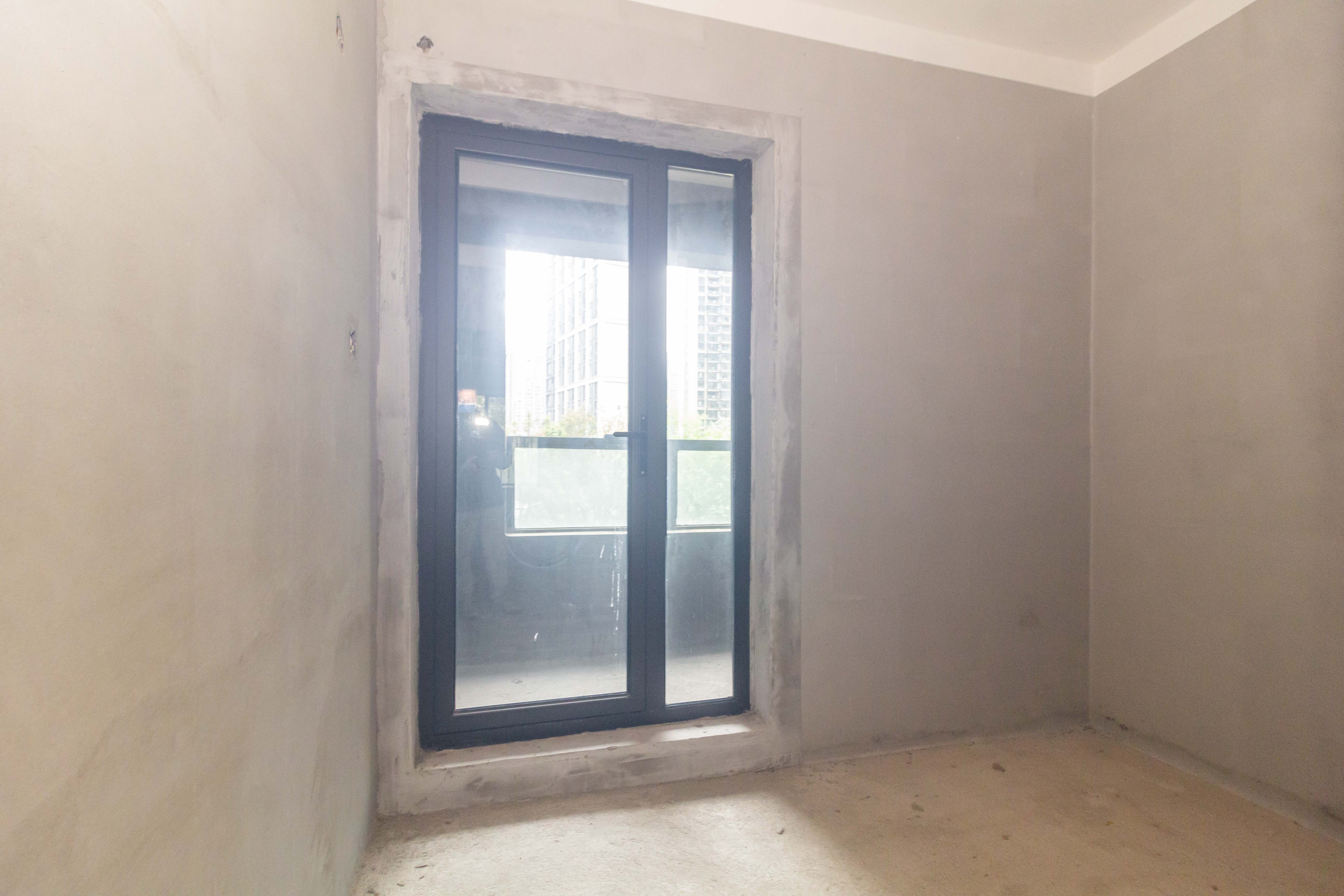 南益名士豪庭  4室2厅2卫    120.0万卧室