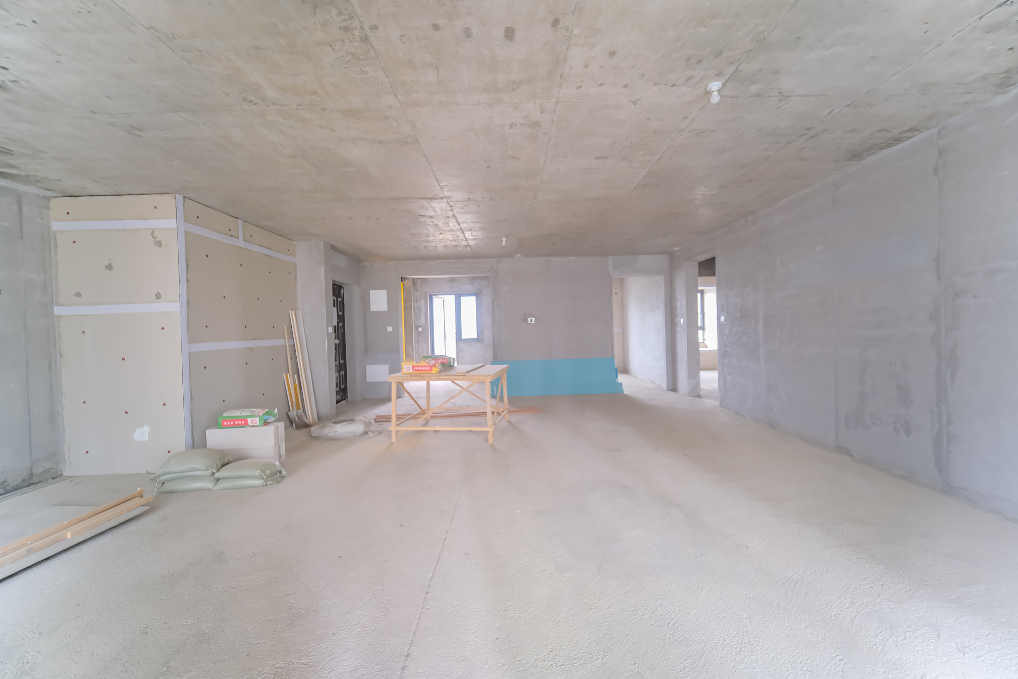 保利金香槟 4室2厅2卫 130.0万 保利金香槟 4室2厅2卫 130.0万客厅