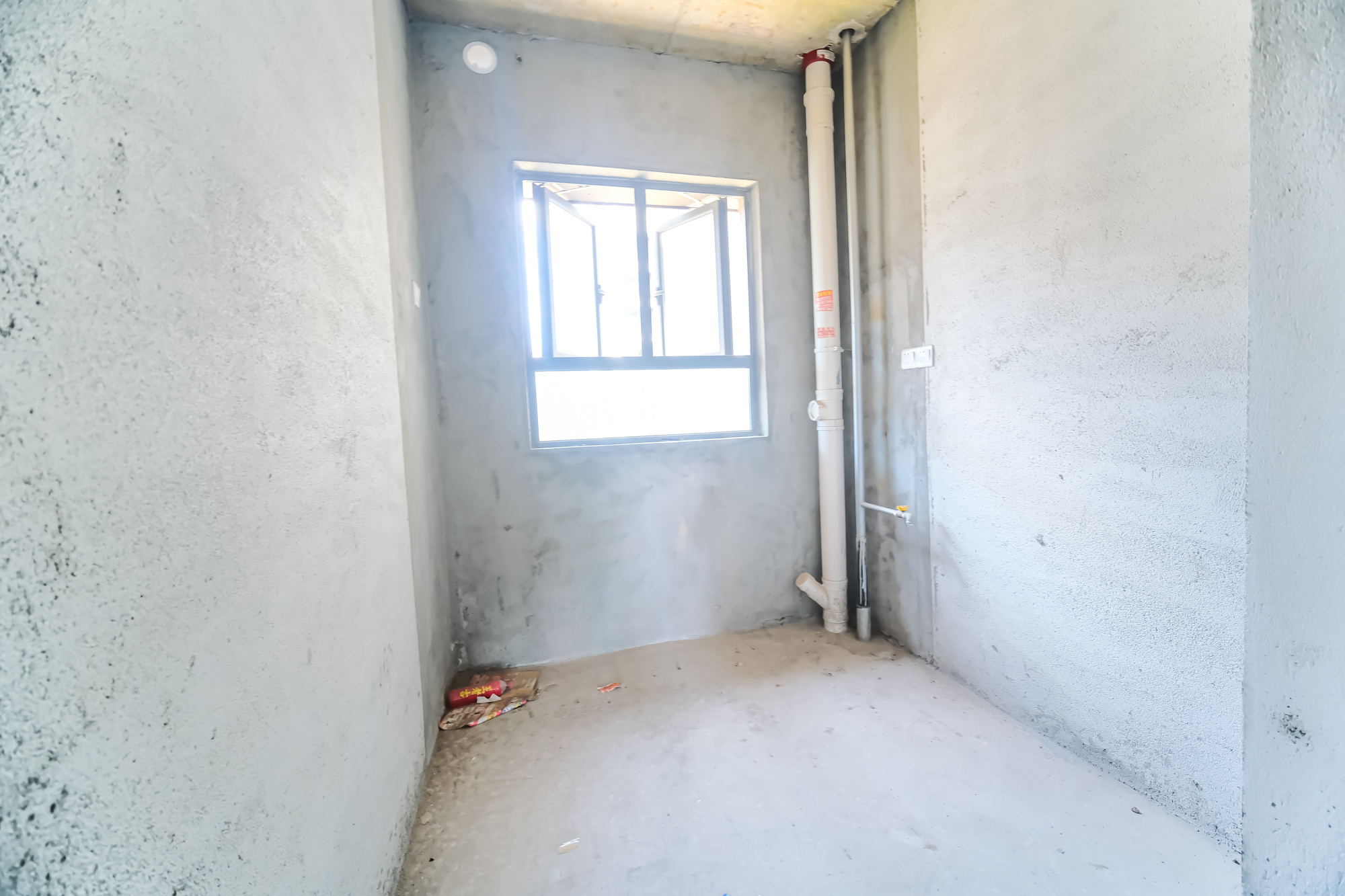 荣盛城 4室1厅2卫 110.0万 荣盛城 4室1厅2卫 110.0万厨房