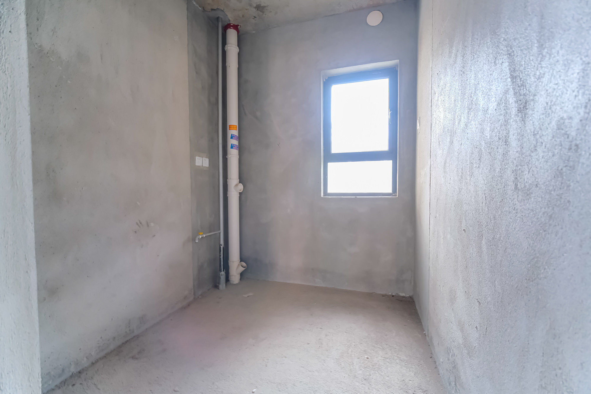 荣盛城  4室2厅2卫    89.8万 荣盛城  4室2厅2卫    89.8万厨房