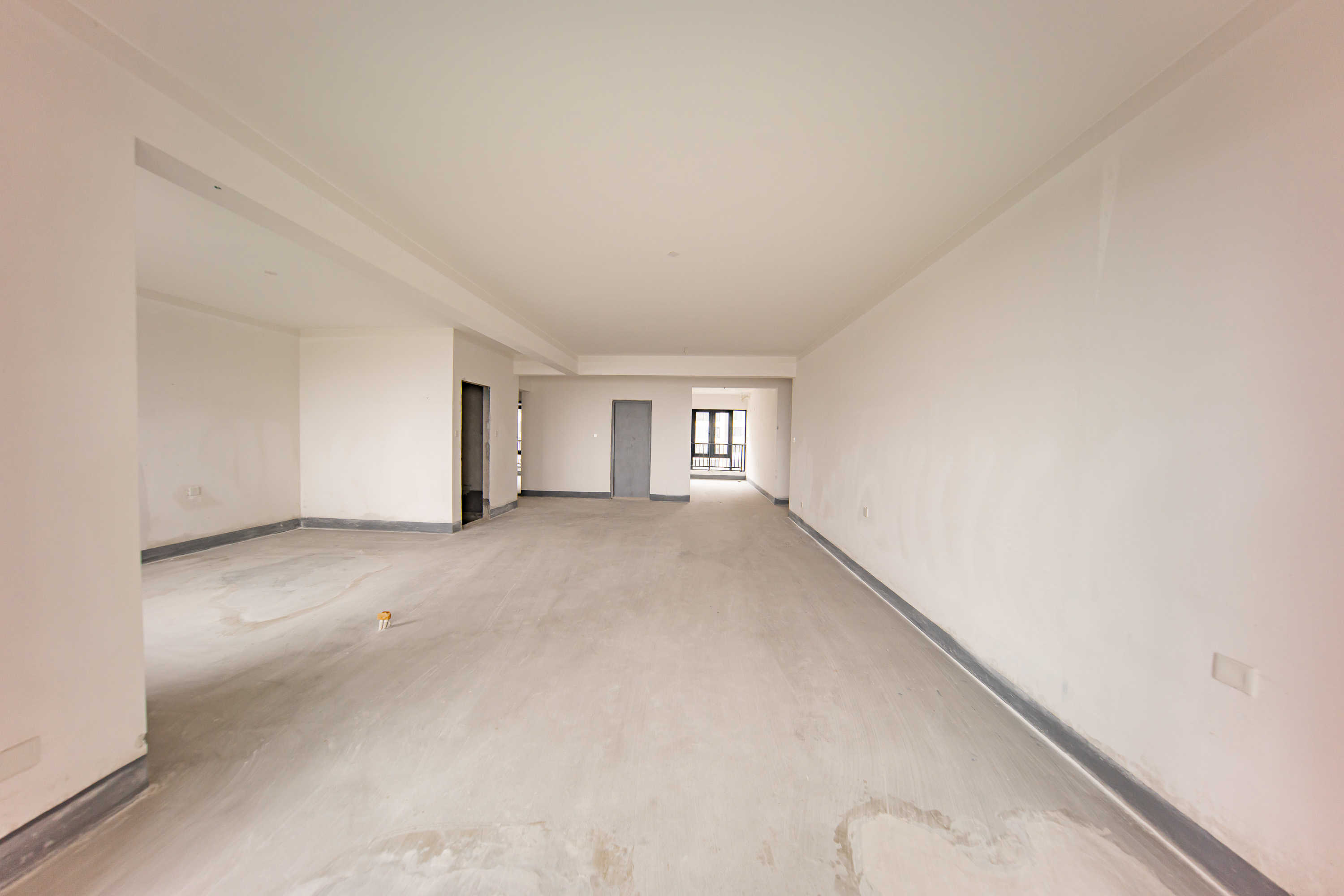 建投象山国际  4室2厅2卫   130.00万