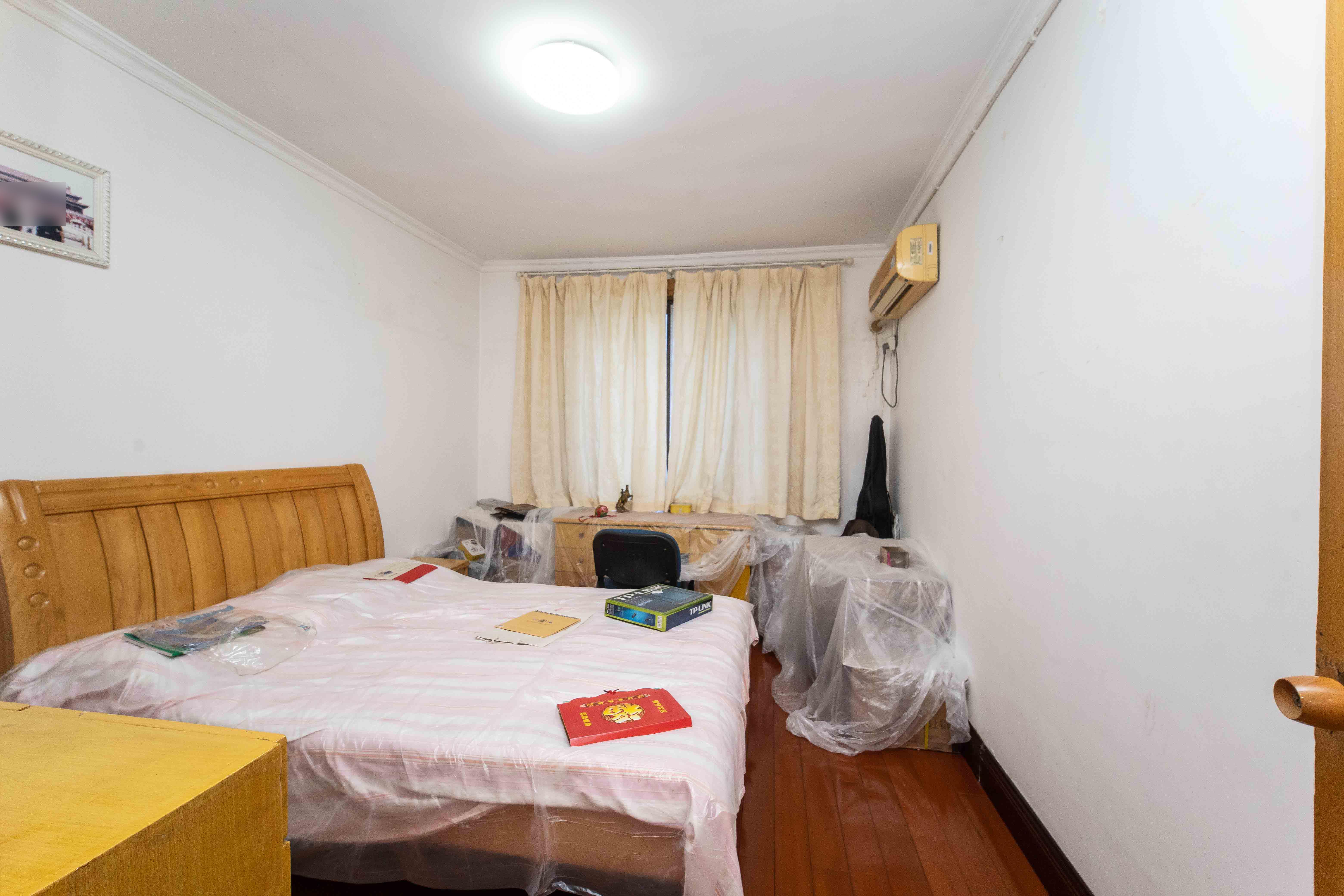 紫薇公寓  3室2厅2卫    80.0万卧室