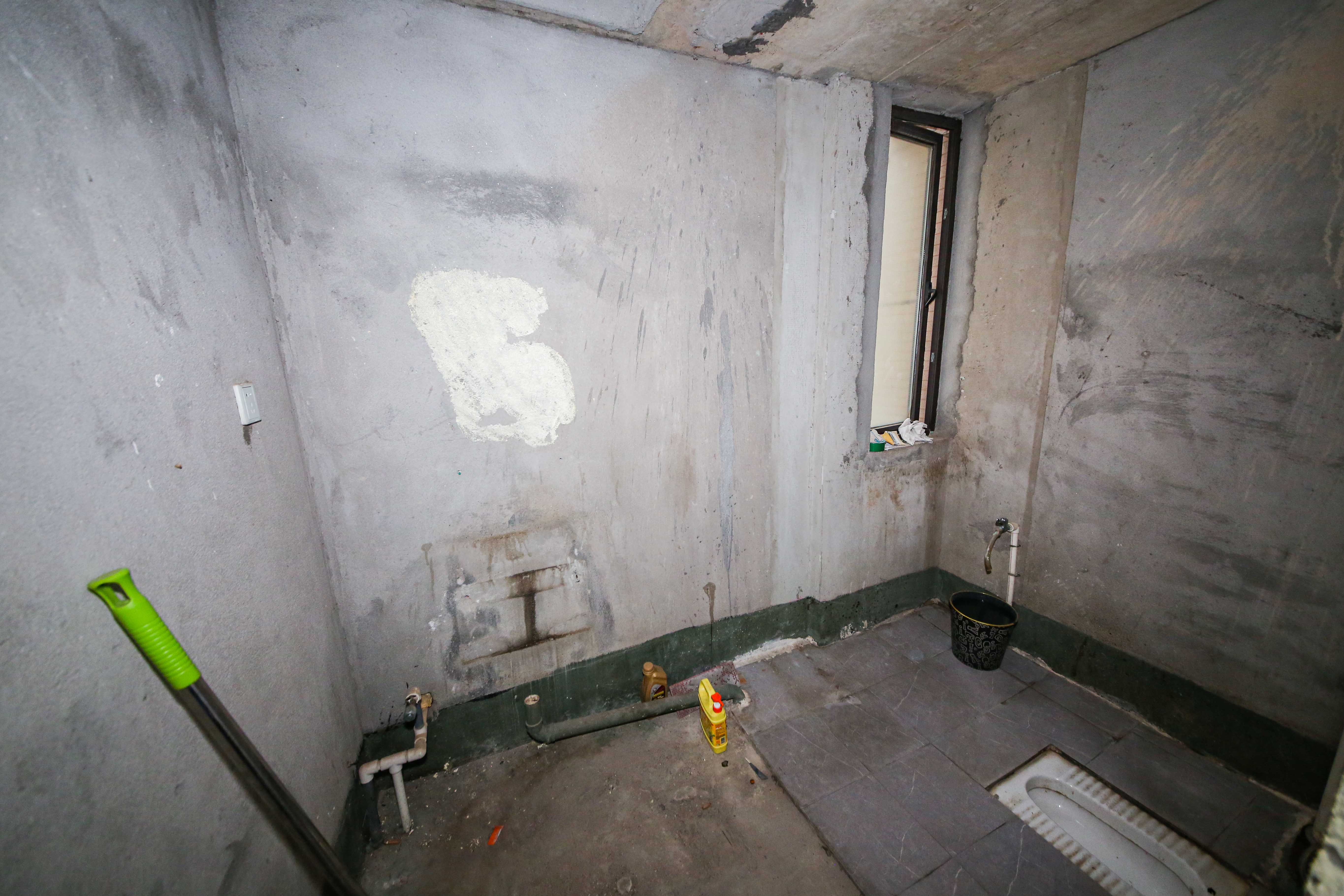 文景领秀  4室2厅1卫    105.0万 文景领秀  4室2厅1卫    105.0万卫生间