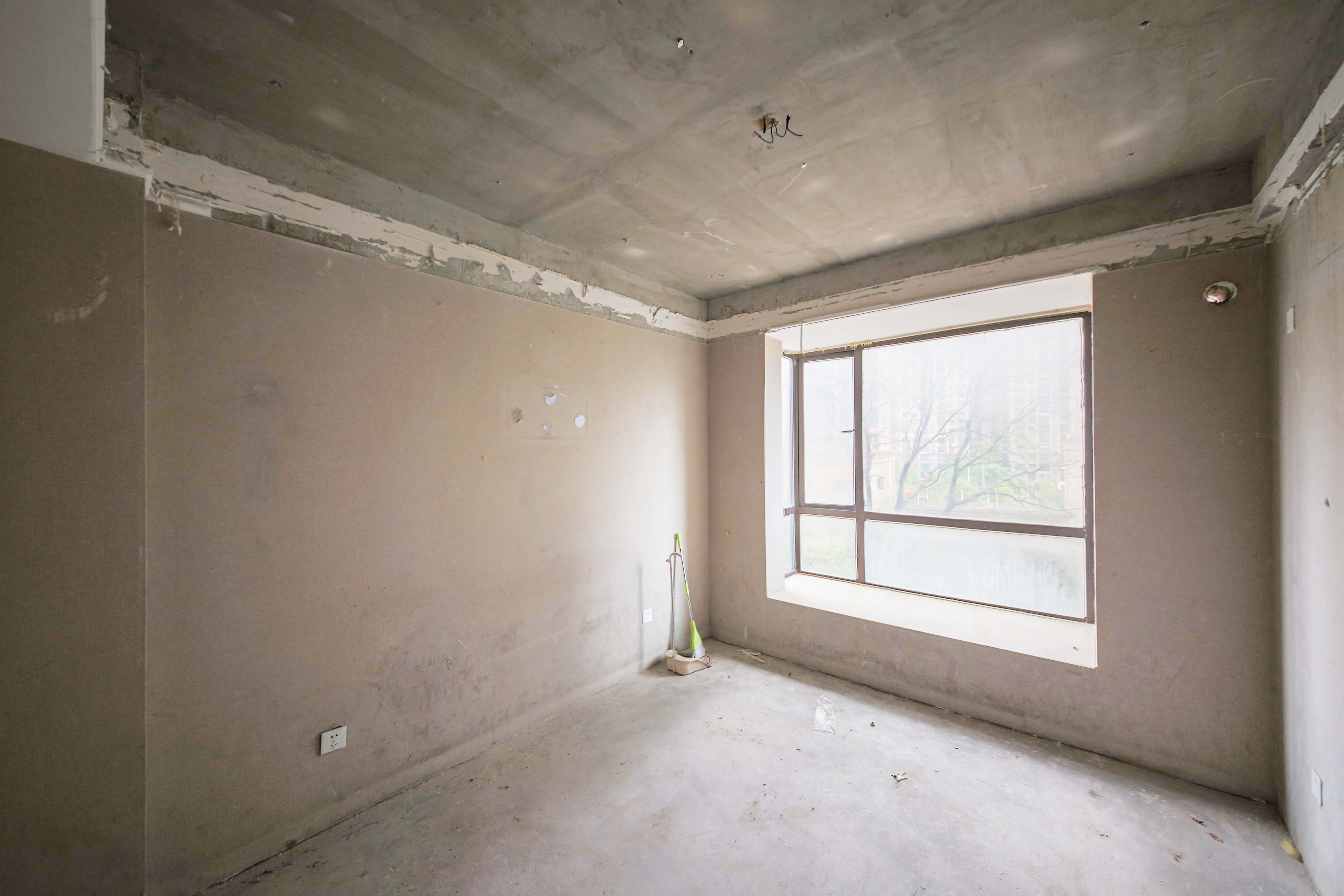 文景领秀  4室2厅1卫    105.0万 文景领秀  4室2厅1卫    105.0万卧室