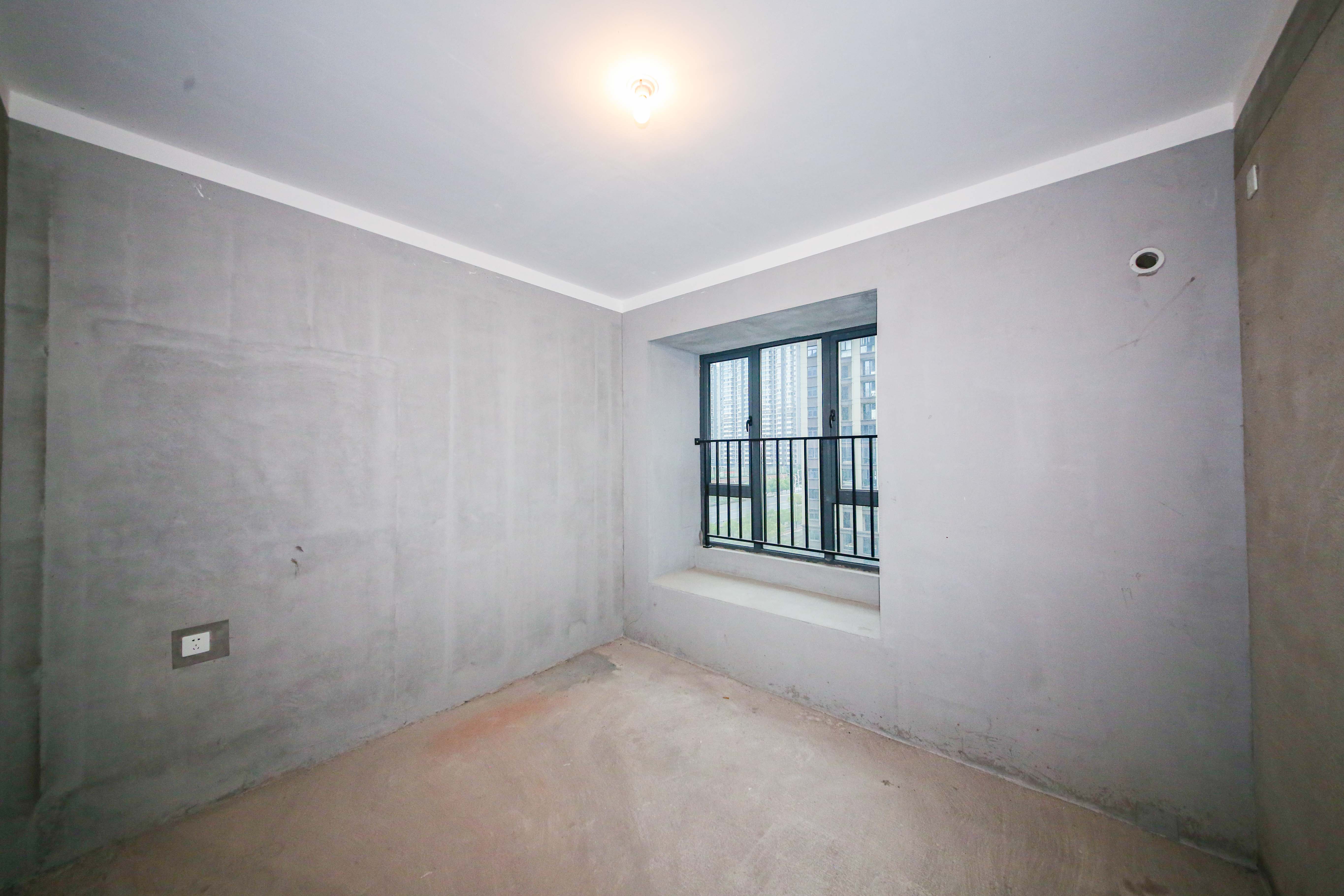 中建钰和城  4室2厅2卫   188.00万卧室