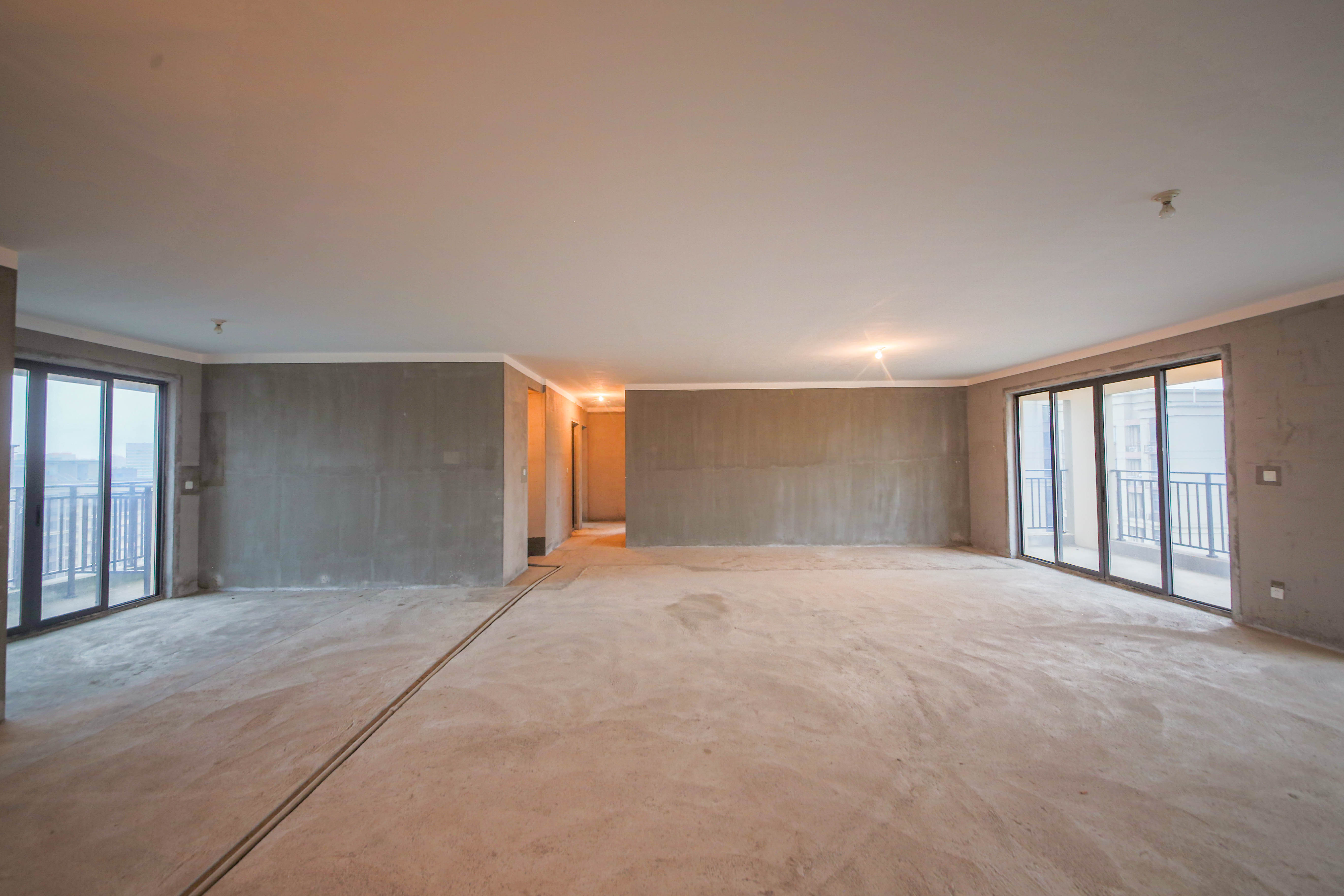 中建钰和城  4室2厅3卫   298.00万