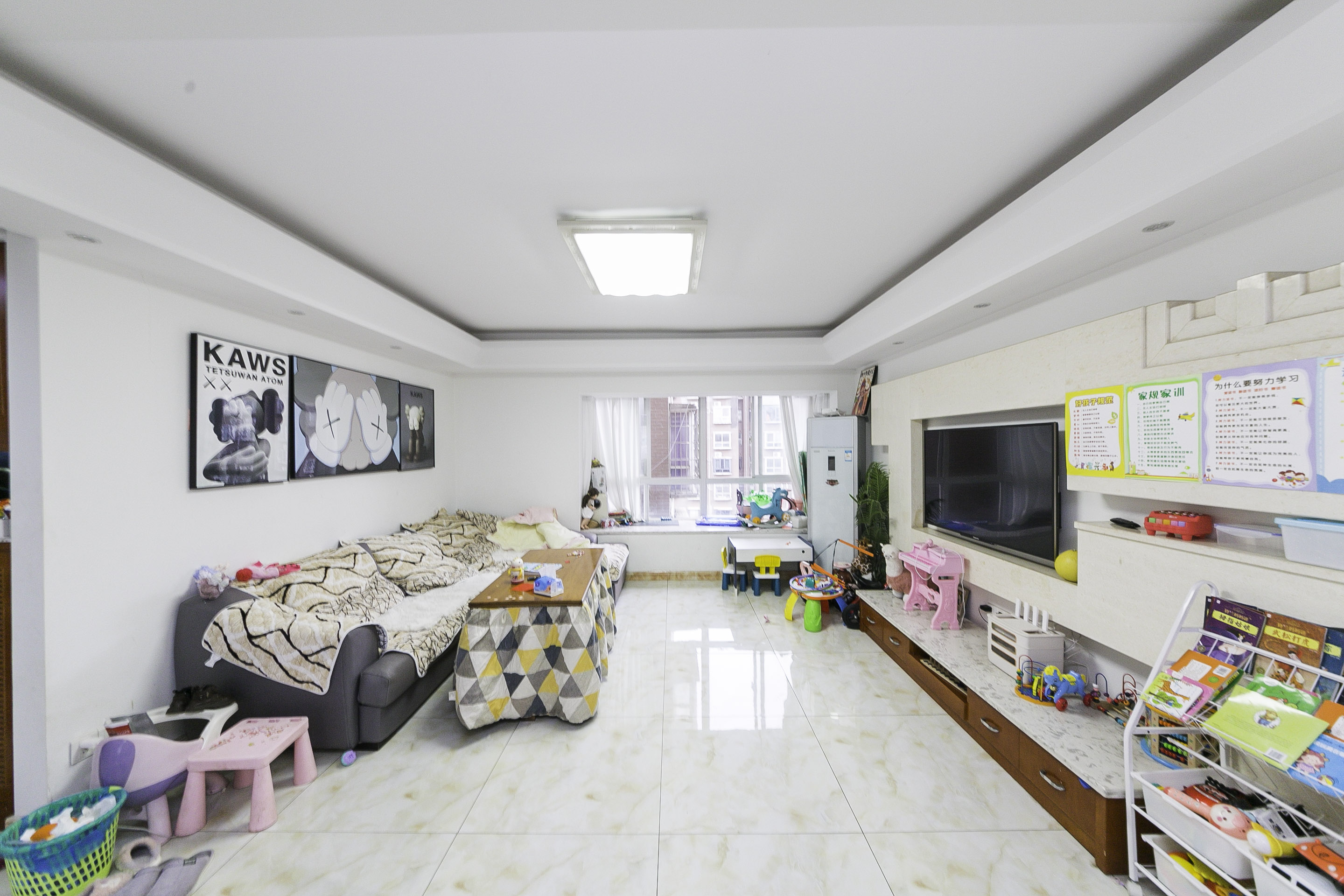 升远君尚嘉筑 3室2厅2卫 106.0万 升远君尚嘉筑 3室2厅2卫 106.0万客厅