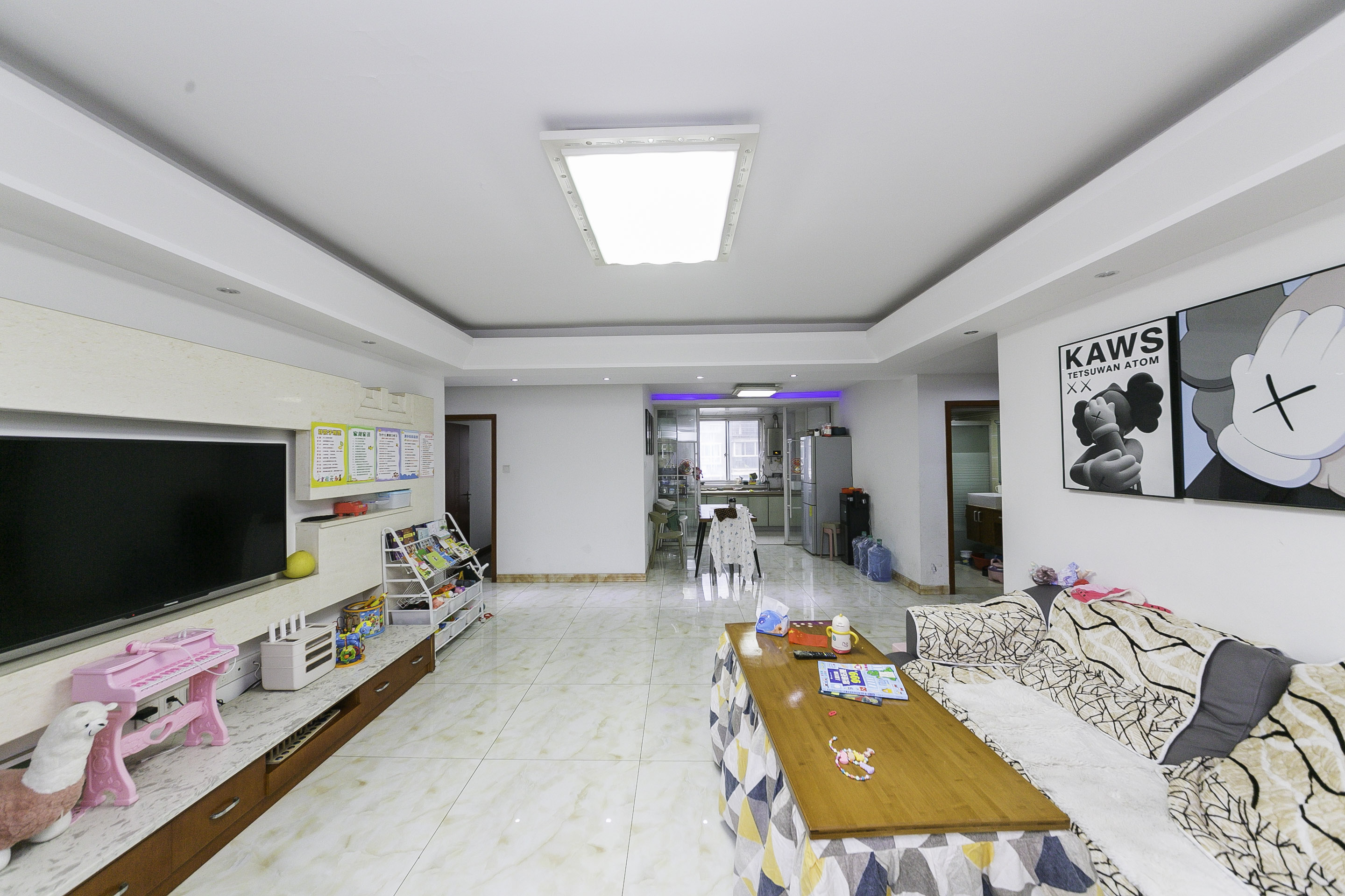 升远君尚嘉筑 3室2厅2卫 106.0万 升远君尚嘉筑 3室2厅2卫 106.0万客厅