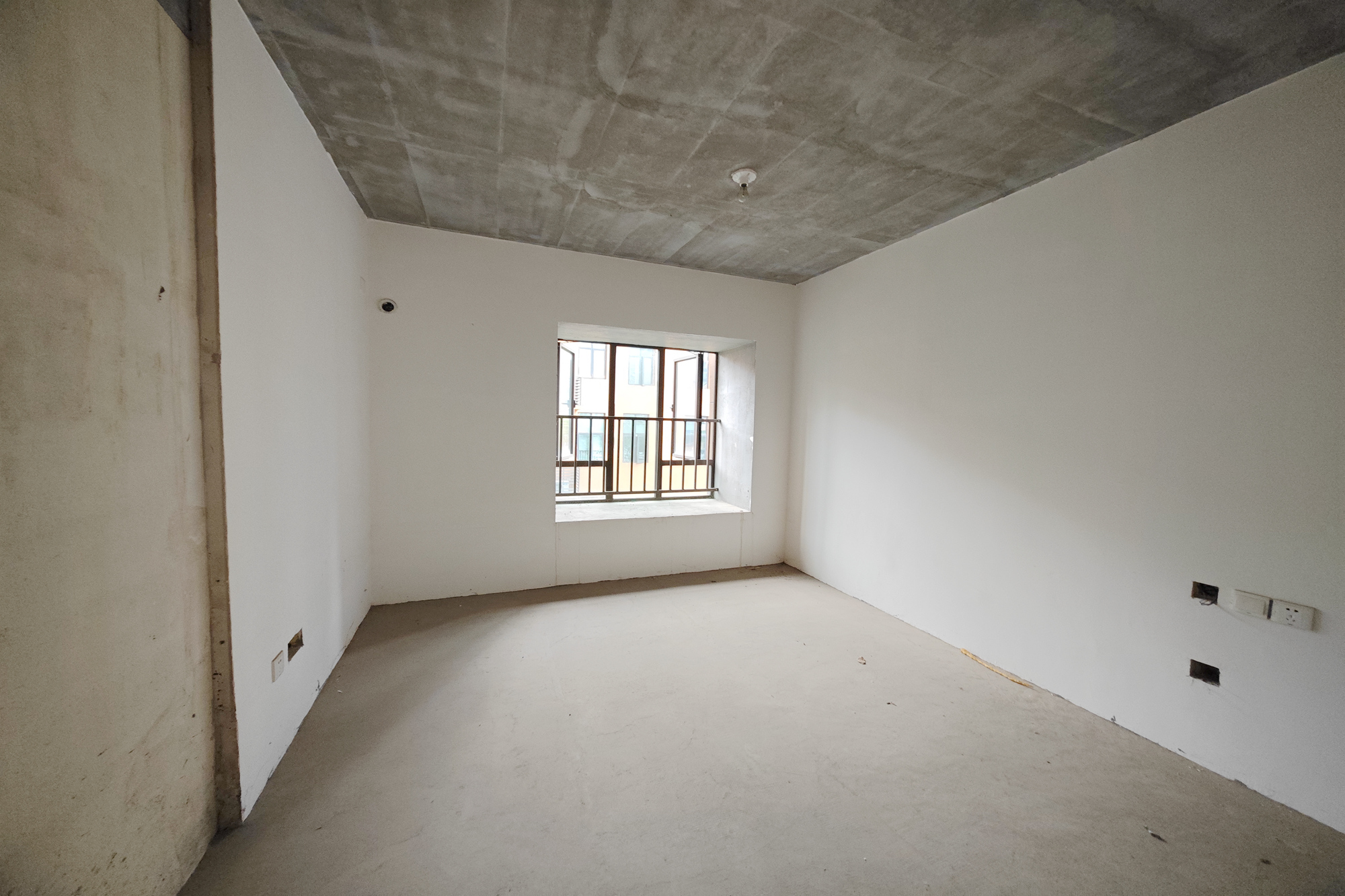 国欣向荣府  3室2厅2卫    145.0万 国欣向荣府  3室2厅2卫    145.0万卧室