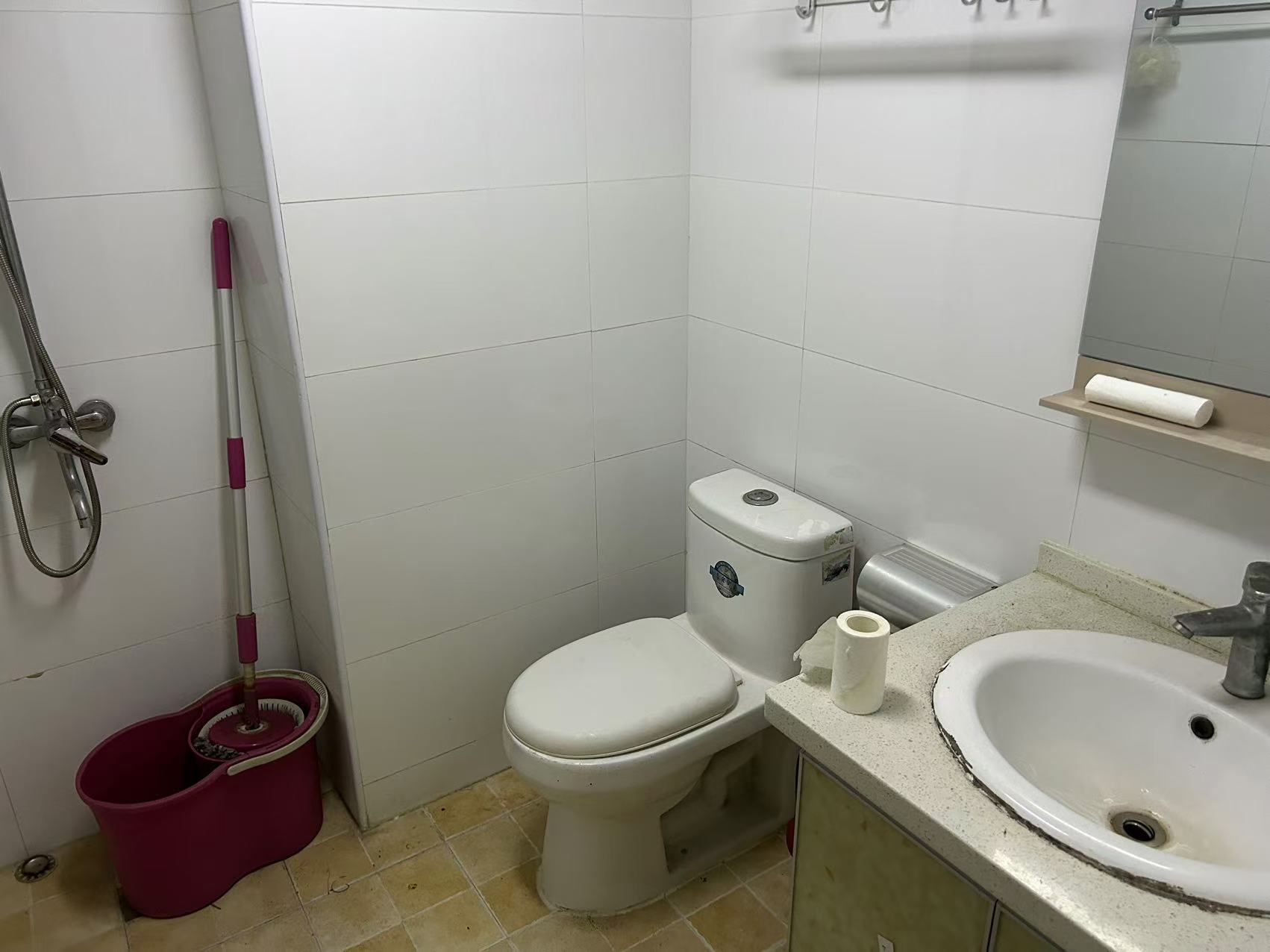 建鑫二期 1室1厅1卫 1000.0元/月 建鑫二期 1室1厅1卫 1000.0元/月室内图