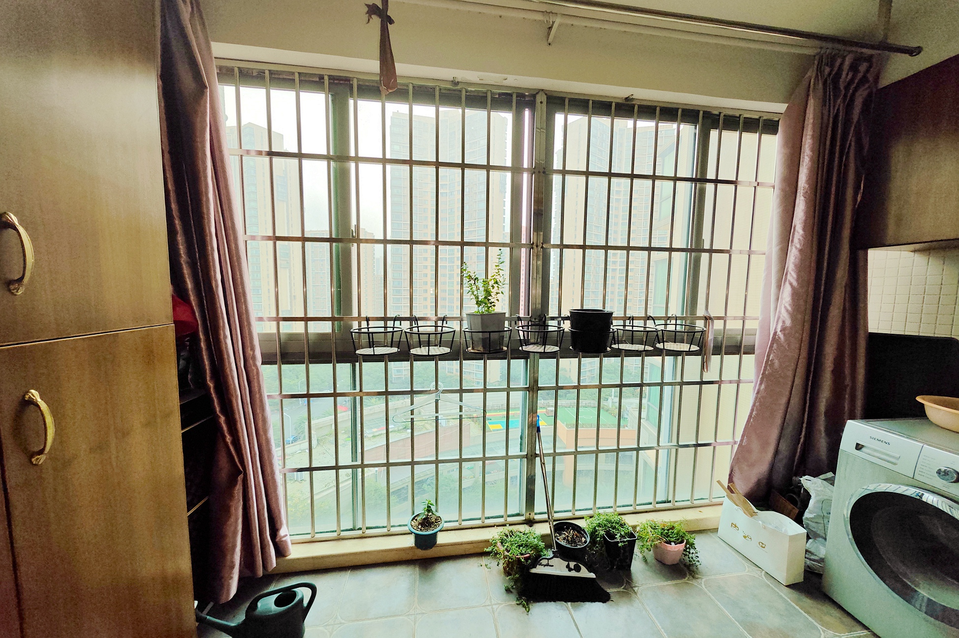 新城新世界一二三期 3室2厅1卫 85.0万 新城新世界一二三期 3室2厅1卫 85.0万阳台