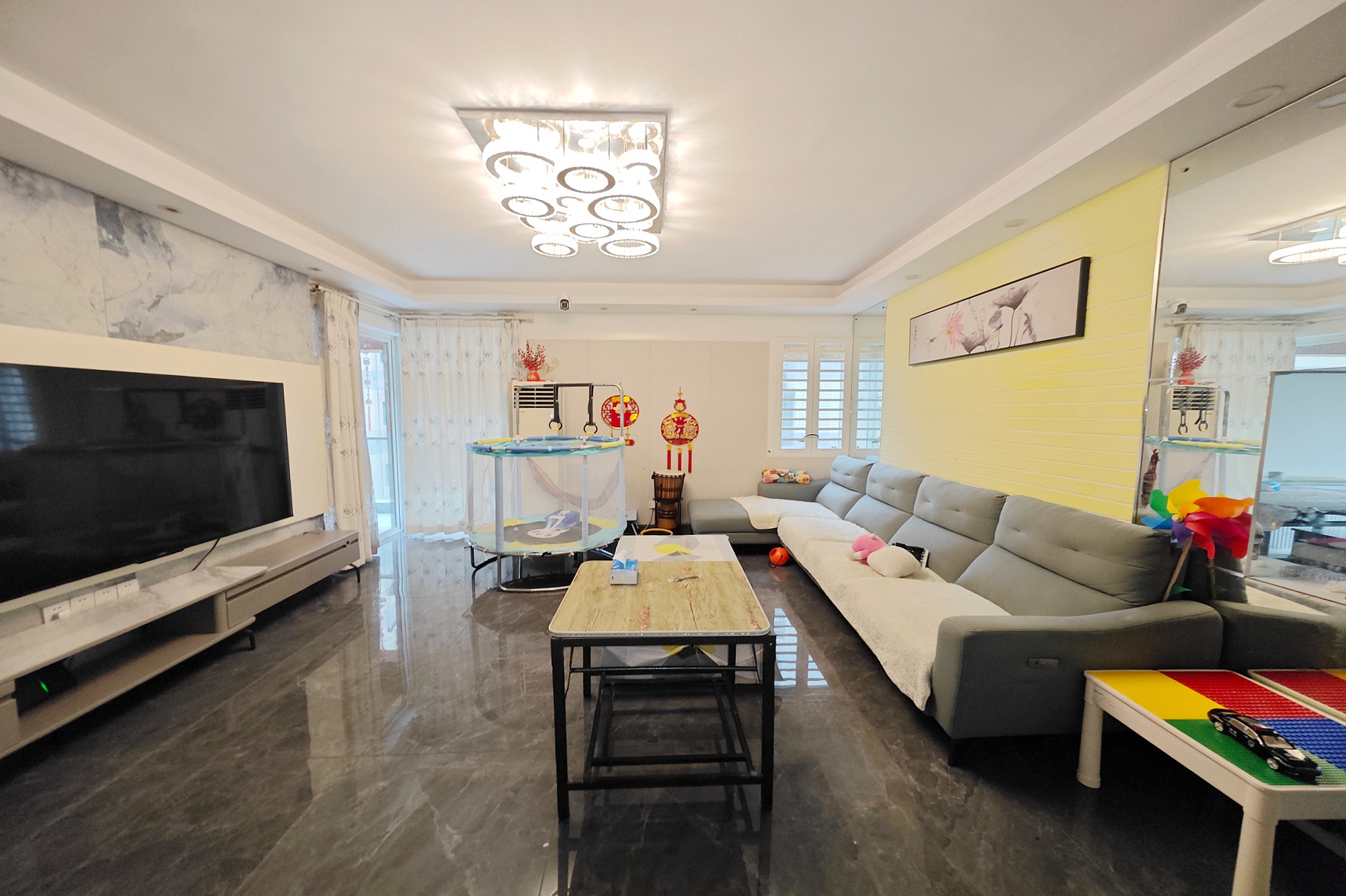 格蓝康都  4室2厅2卫    125.0万 格蓝康都  4室2厅2卫    125.0万客厅