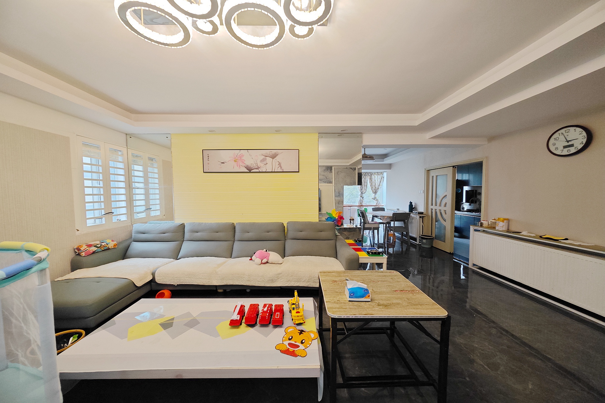 格蓝康都  4室2厅2卫    125.0万 格蓝康都  4室2厅2卫    125.0万客厅