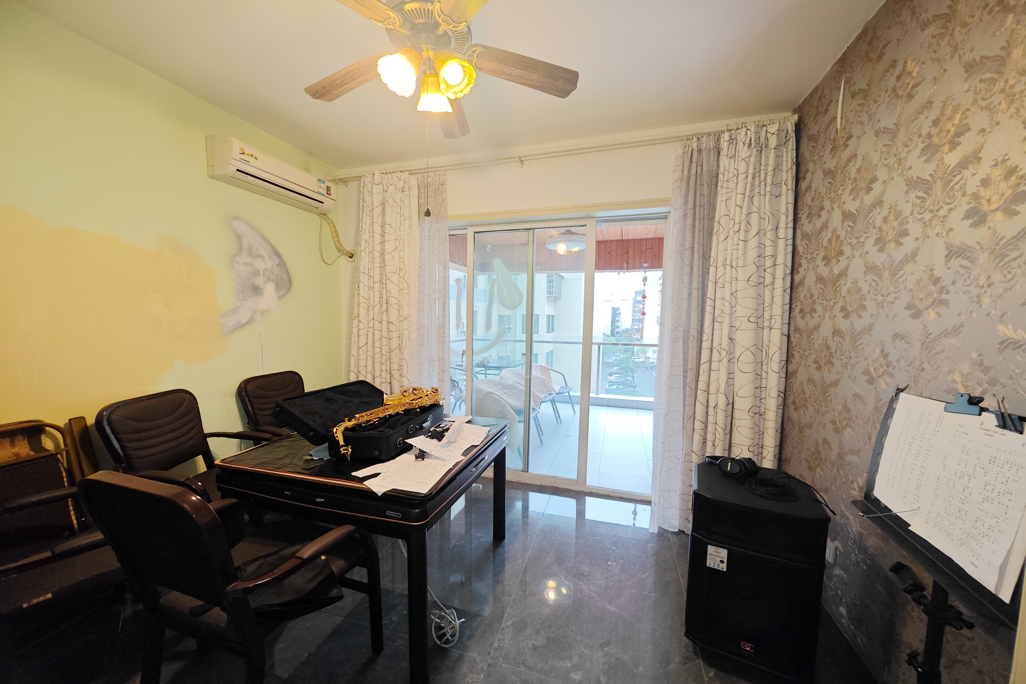 格蓝康都  4室2厅2卫    125.0万 格蓝康都  4室2厅2卫    125.0万卧室