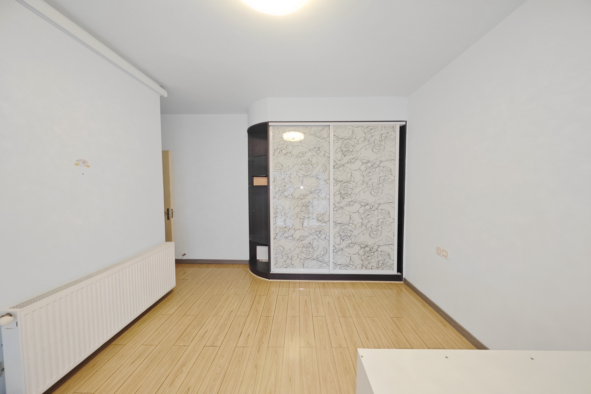 格蓝康都  4室2厅2卫    125.0万 格蓝康都  4室2厅2卫    125.0万卧室