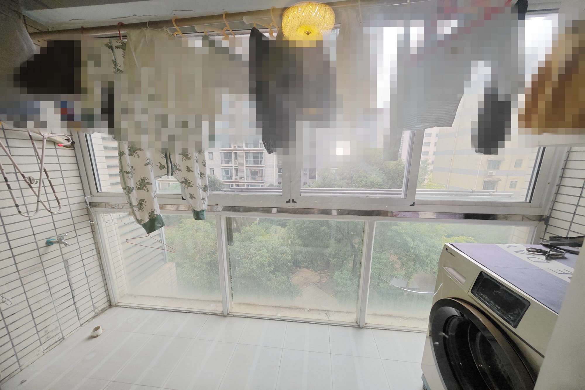 格蓝康都  4室2厅2卫    125.0万 格蓝康都  4室2厅2卫    125.0万阳台