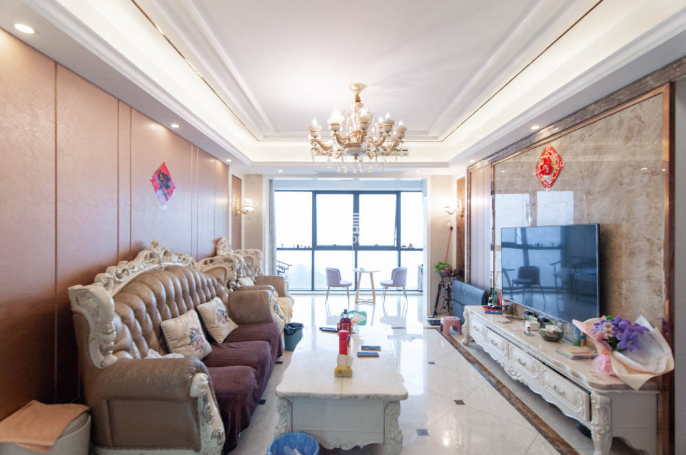 达美溪湖湾  3室2厅2卫    260.0万