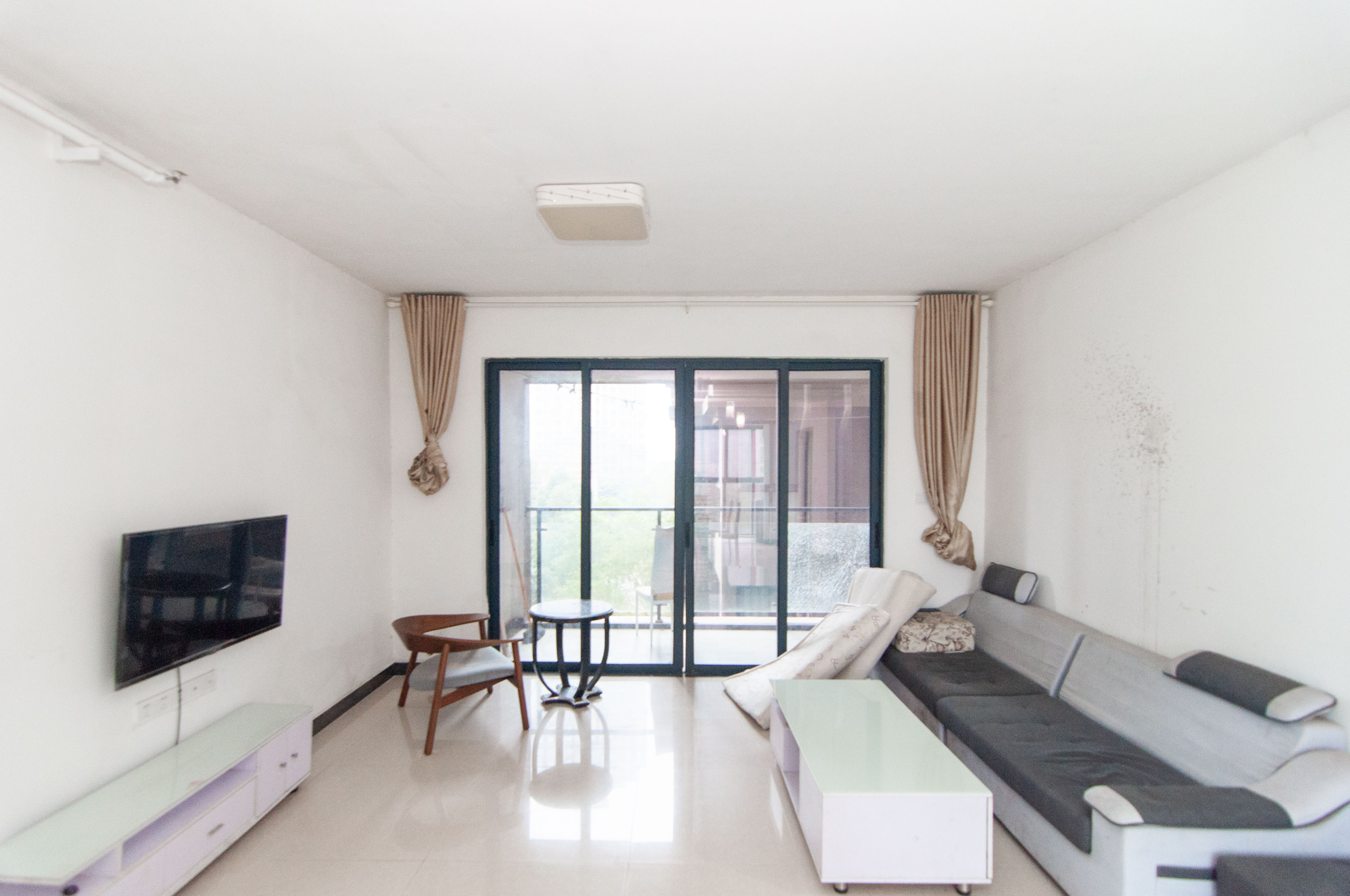 中建梅溪湖中心  4室2厅2卫    195.0万 中建梅溪湖中心  4室2厅2卫    195.0万