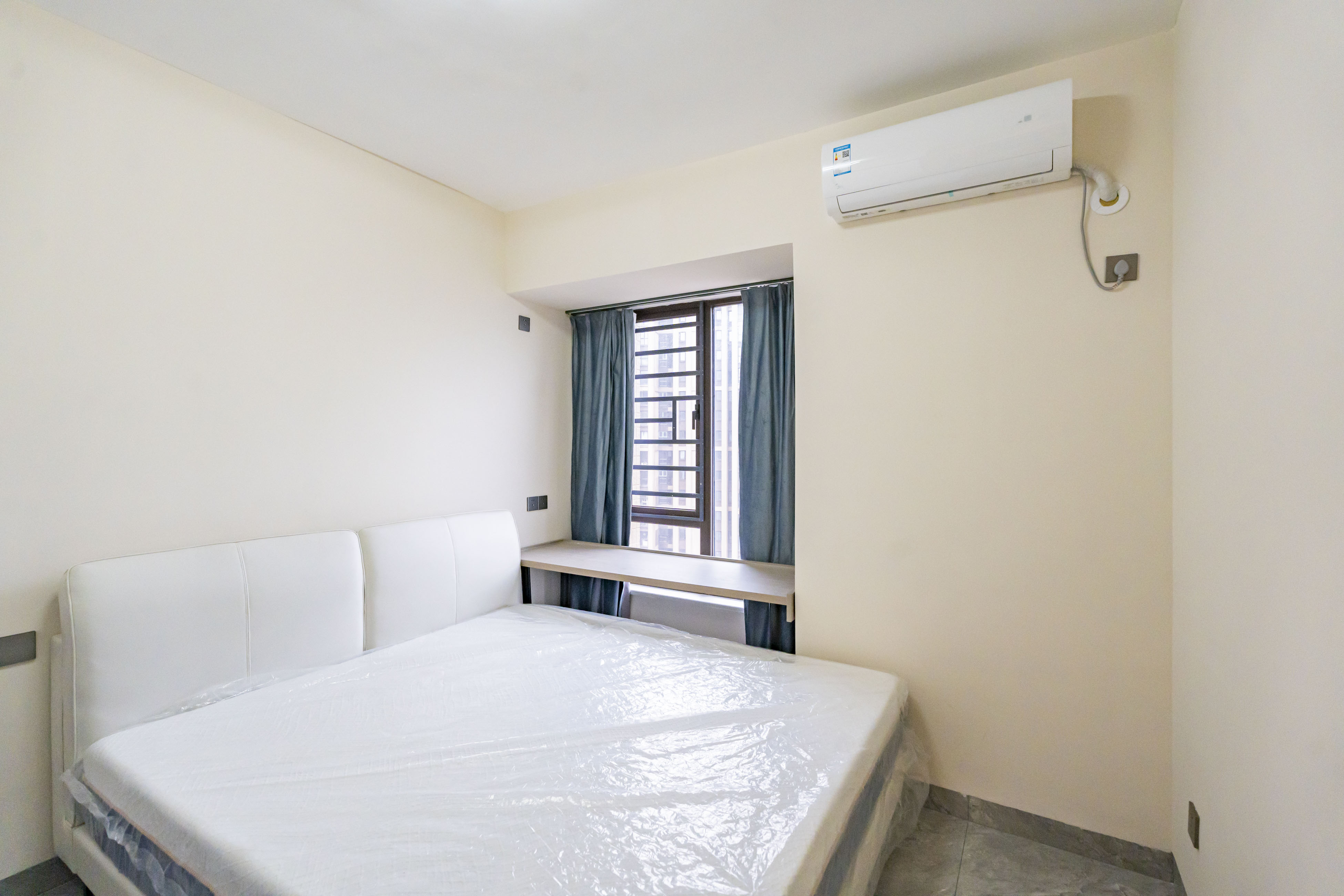 上园商住小区 4室2厅1卫 106.0万 上园商住小区 4室2厅1卫 106.0万卧室