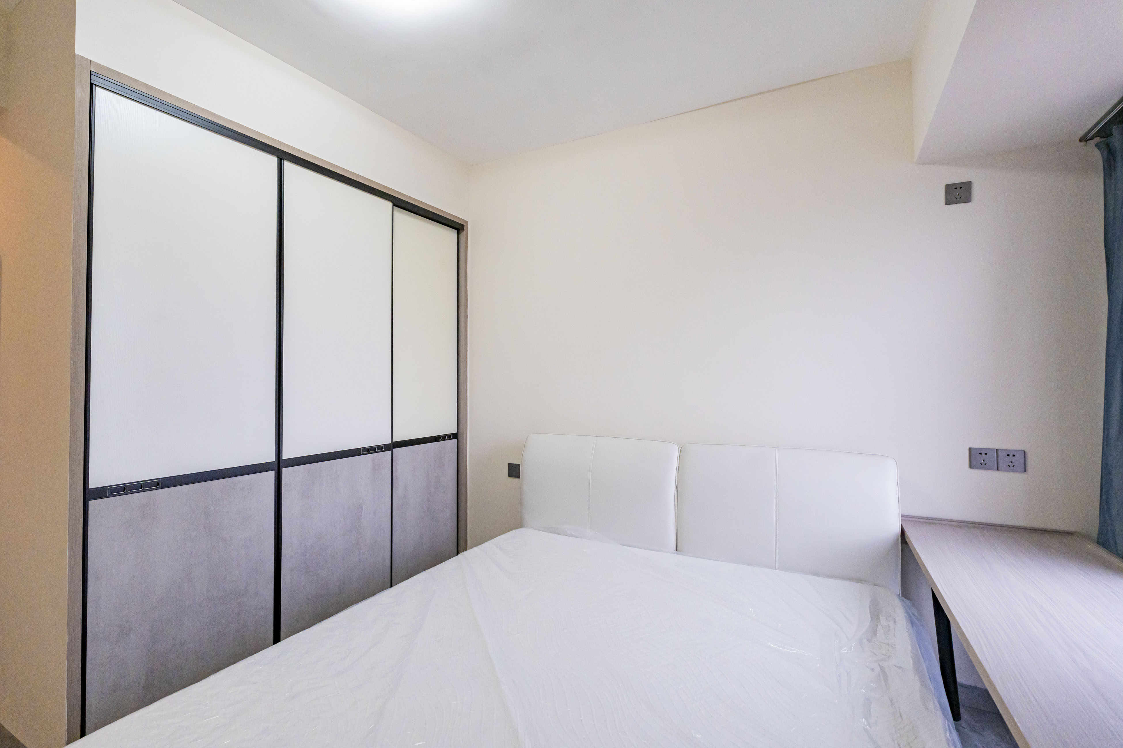 上园商住小区 4室2厅1卫 106.0万 上园商住小区 4室2厅1卫 106.0万卧室