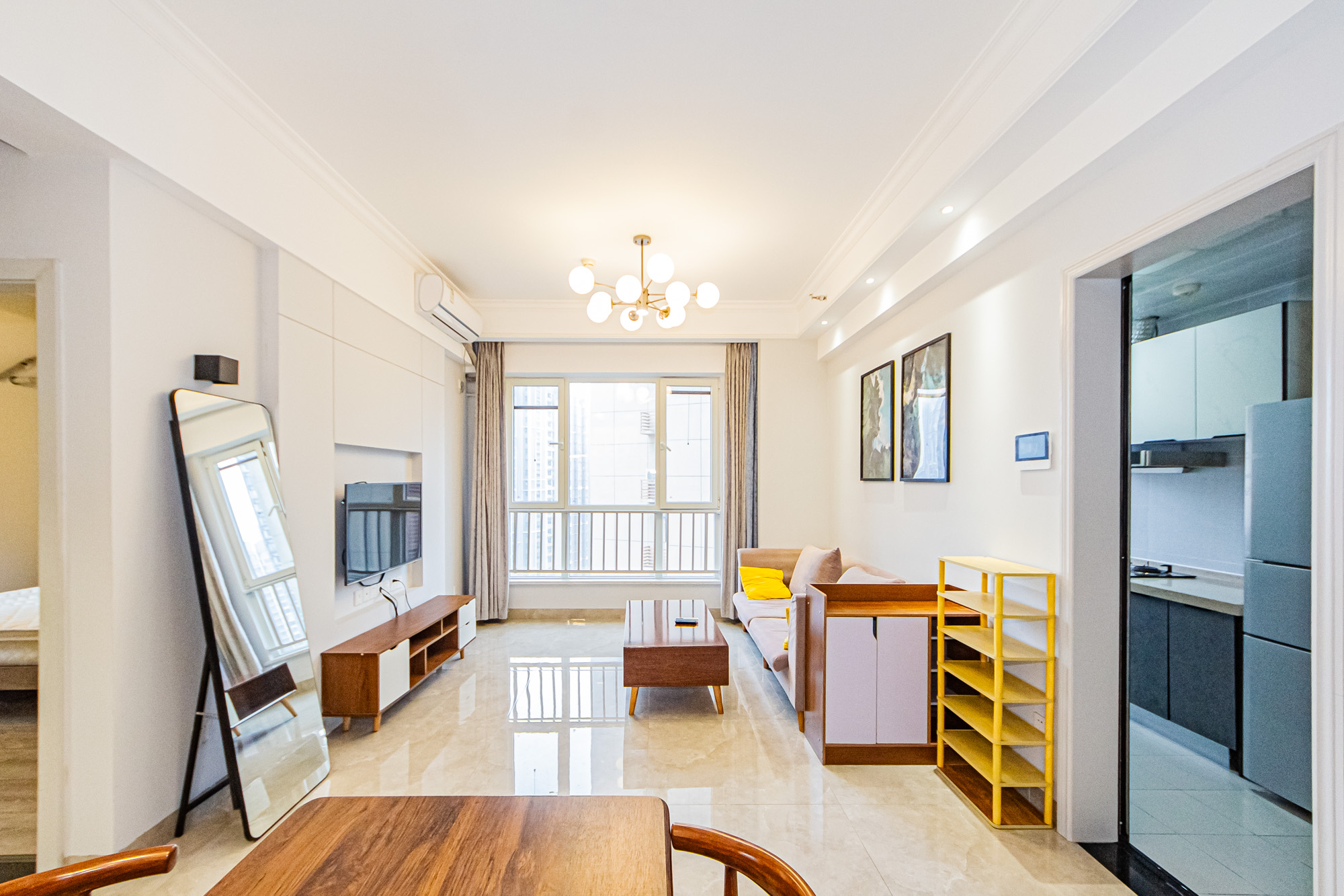 北辰三角洲E4区  2室1厅1卫    113.5万 北辰三角洲E4区  2室1厅1卫    113.5万客厅