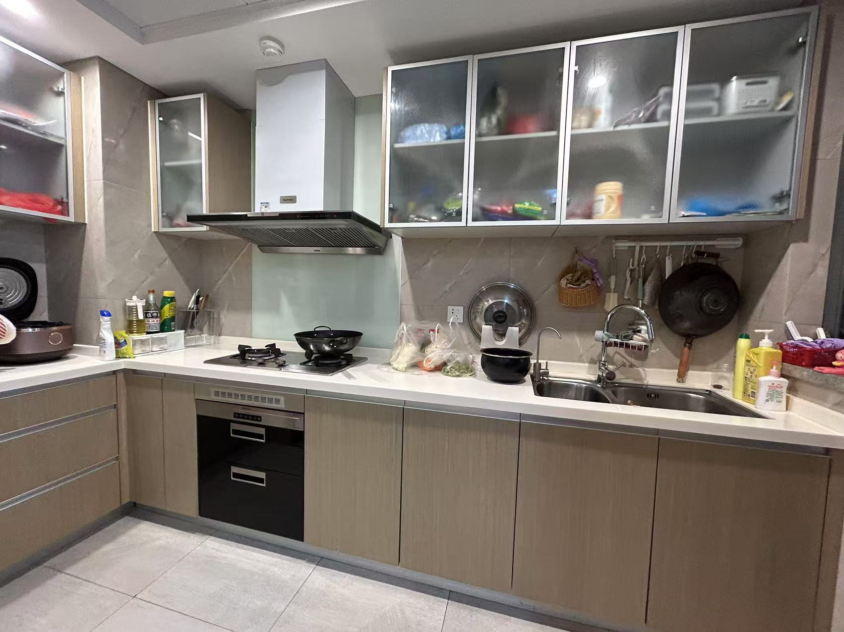 晋合湘水湾六期  3室2厅1卫    100.0万 晋合湘水湾六期  3室2厅1卫    100.0万室内图