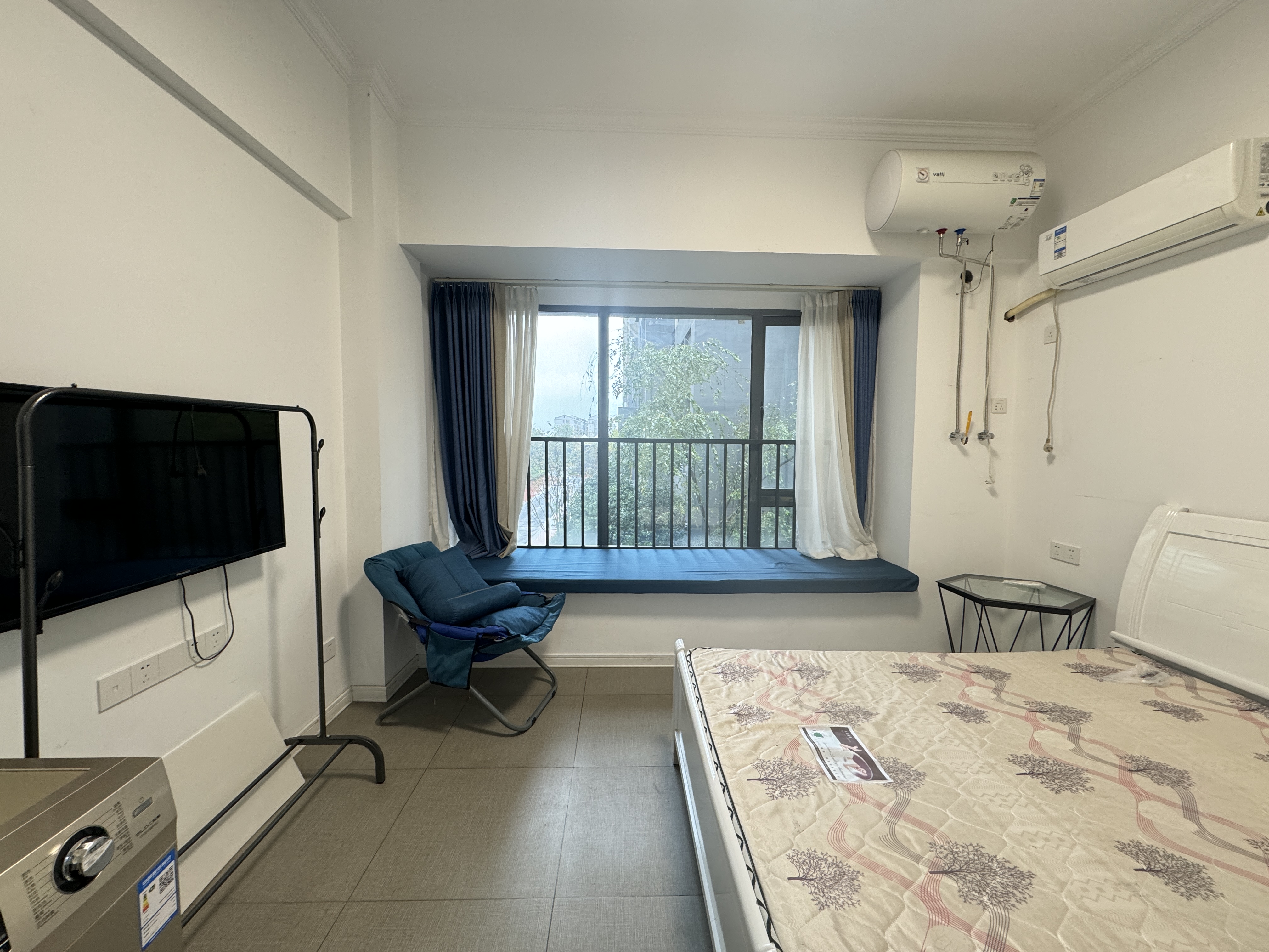 太一格 1室1厅1卫 1100.0元/月 太一格 1室1厅1卫 1100.0元/月室内图