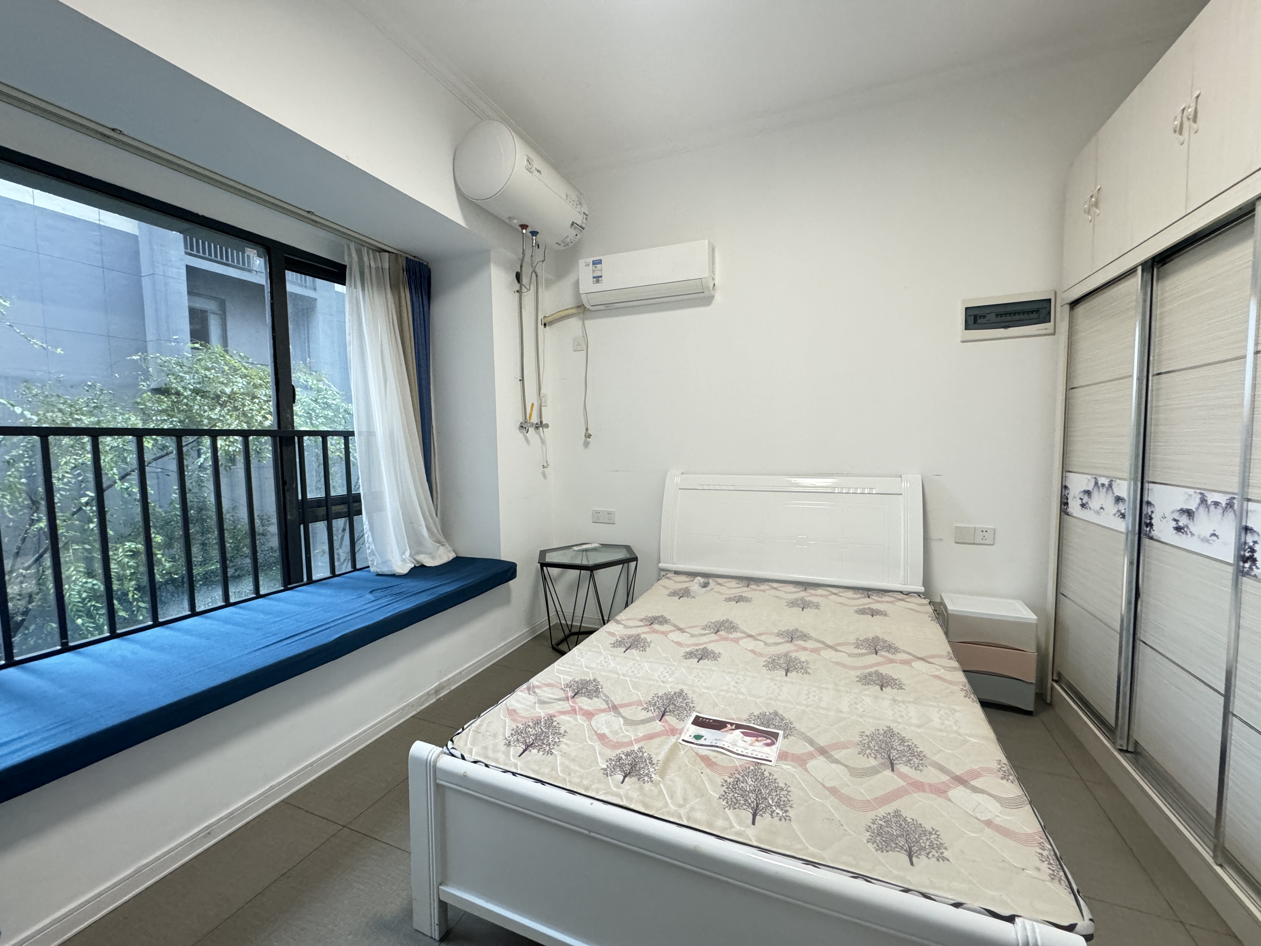 太一格 1室1厅1卫 1100.0元/月 太一格 1室1厅1卫 1100.0元/月室内图