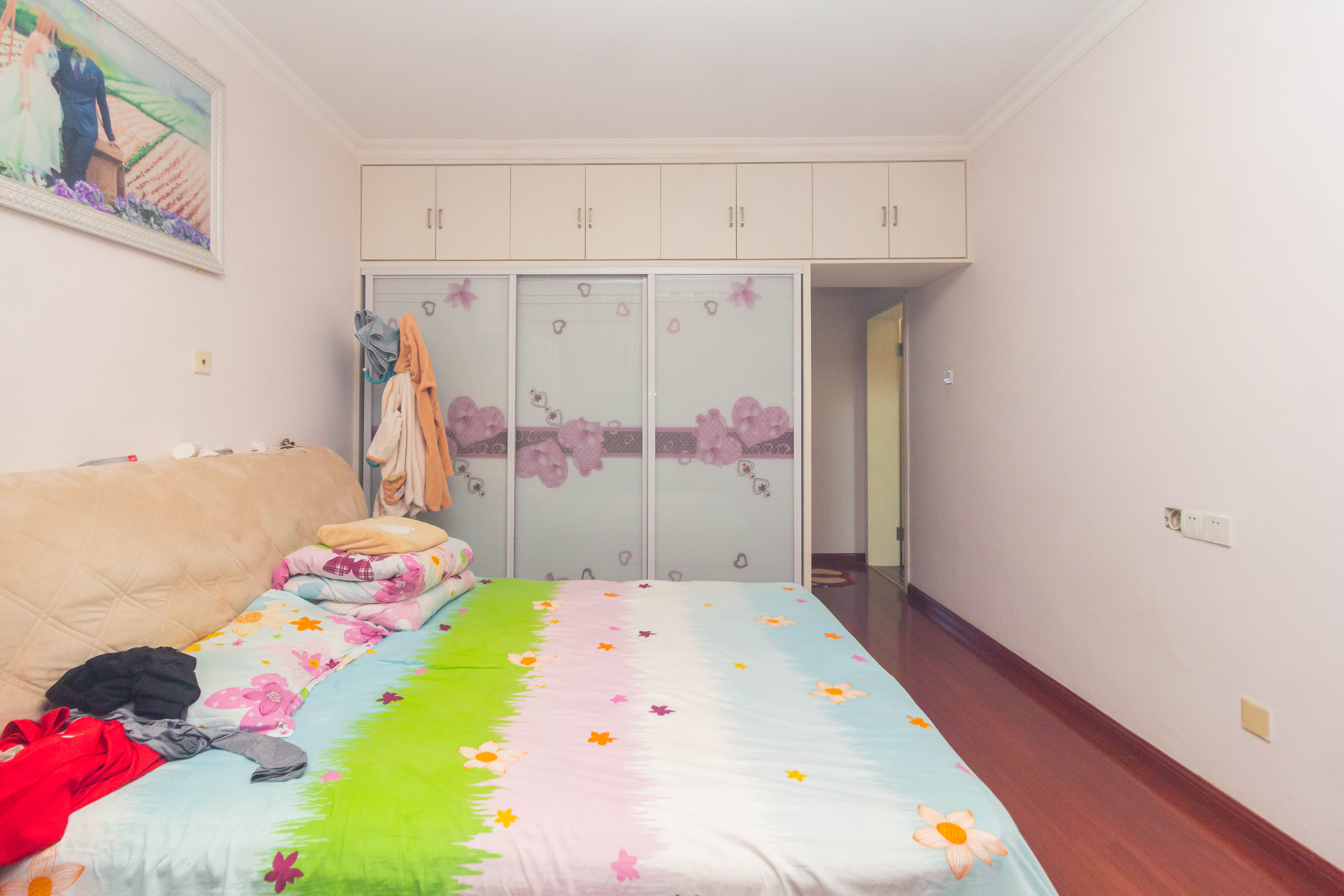 才子佳郡  4室2厅2卫   118.20万卧室