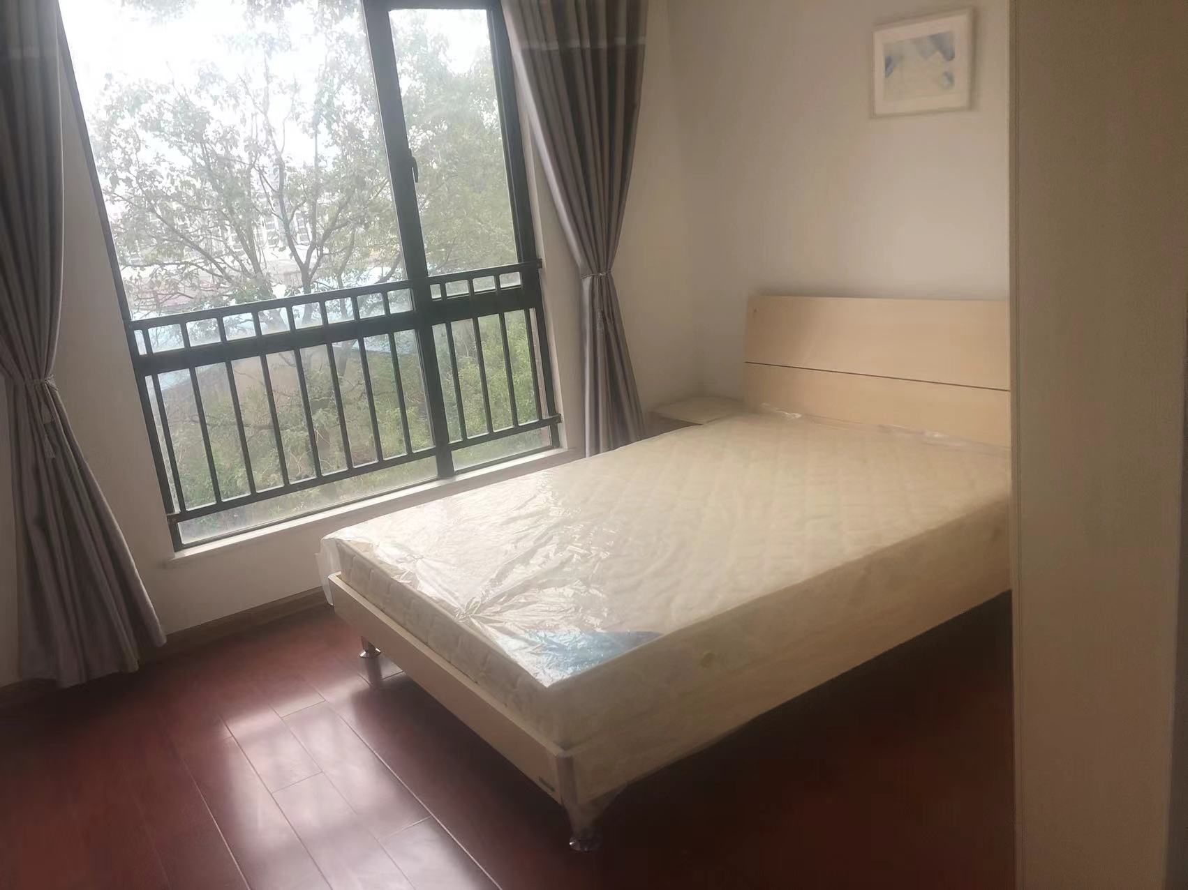 翡翠云天 3室2厅2卫 2500.0元/月 翡翠云天 3室2厅2卫 2500.0元/月室内图