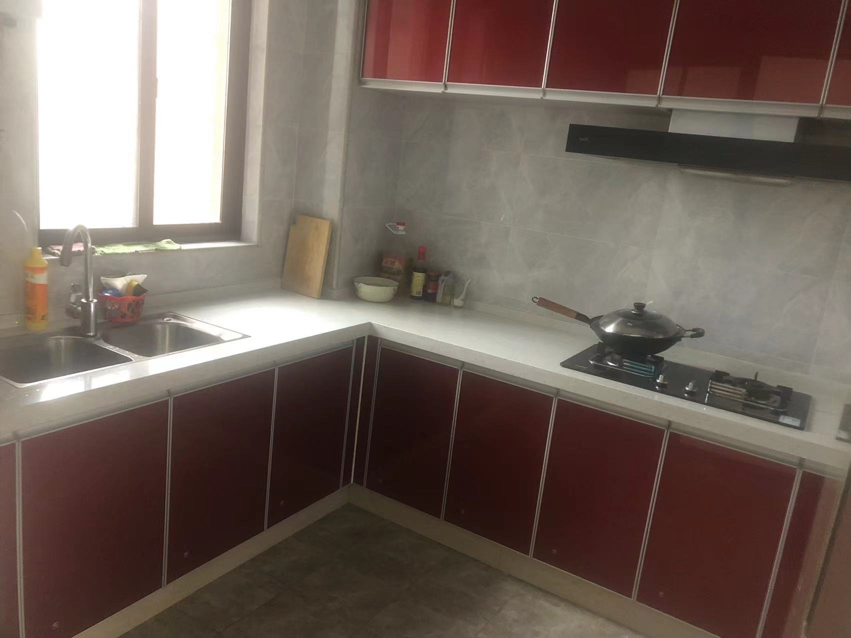 翡翠云天 3室2厅2卫 2500.0元/月 翡翠云天 3室2厅2卫 2500.0元/月室内图