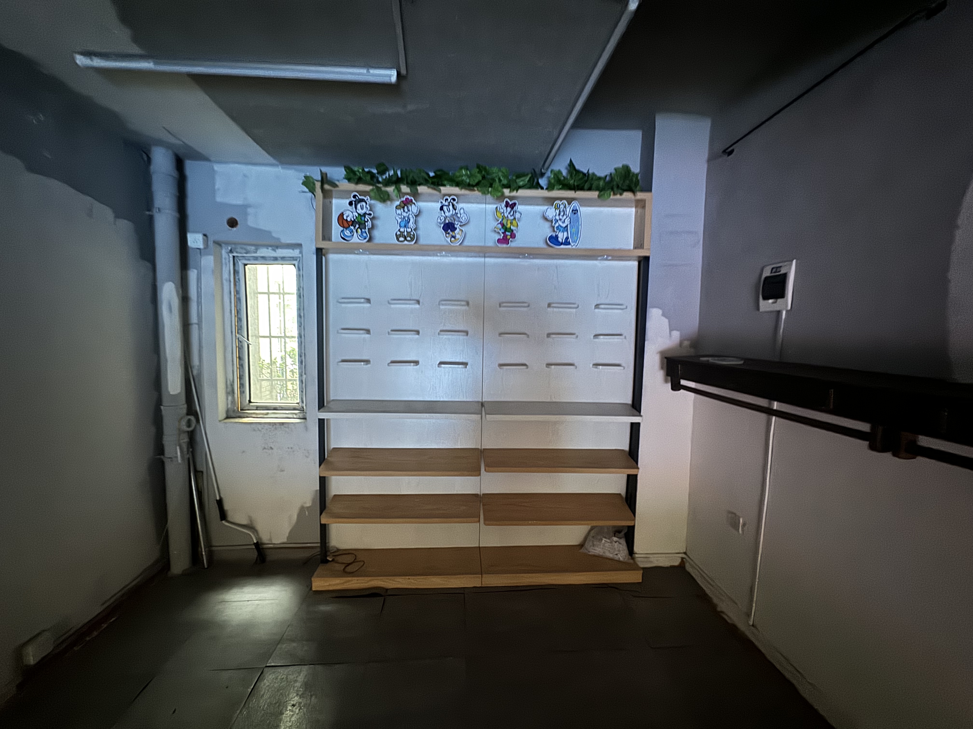 山水湾 1室1厅0卫 700.0元/月 山水湾 1室1厅0卫 700.0元/月室内图