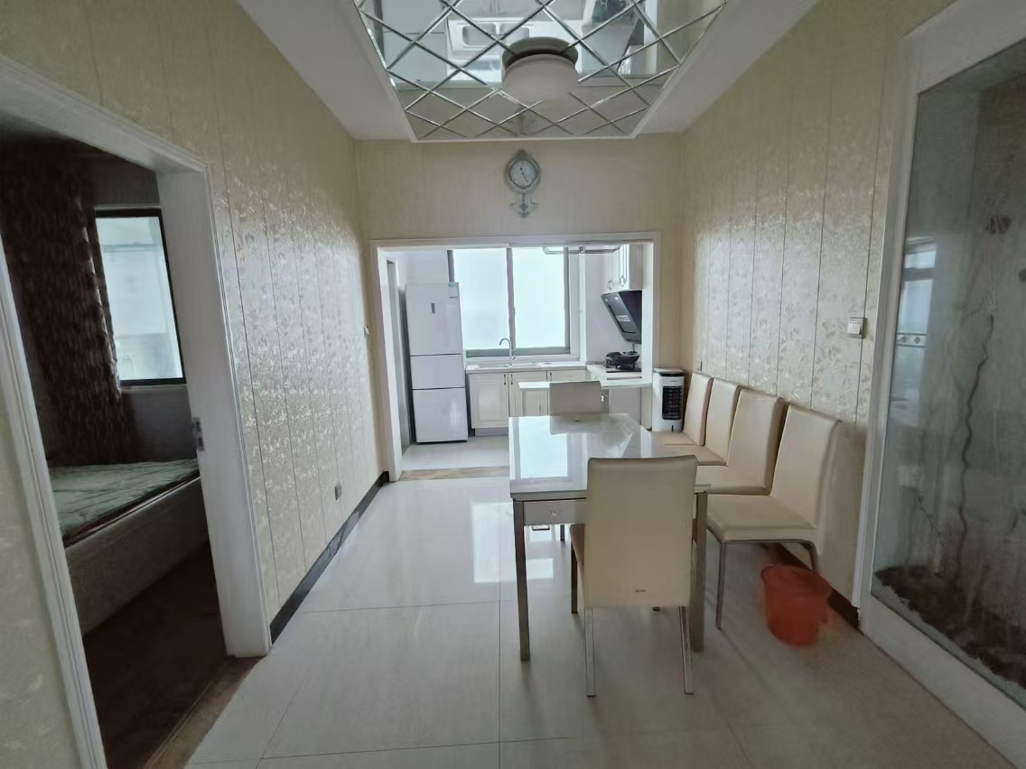 联诚国际城 3室2厅2卫 1600.0元/月 联诚国际城 3室2厅2卫 1600.0元/月室内图