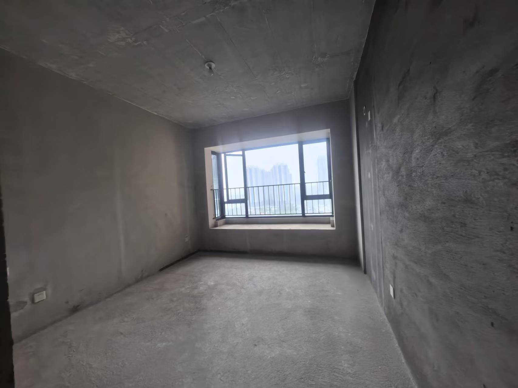 长房东旭国际 4室2厅2卫 1500.0元/月 长房东旭国际 4室2厅2卫 1500.0元/月室内图