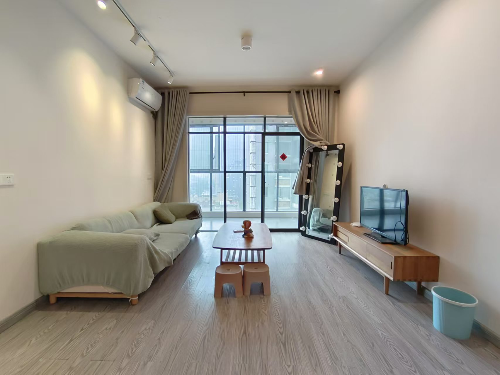 城市风景 3室2厅1卫 50.0万 城市风景 3室2厅1卫 50.0万室内图