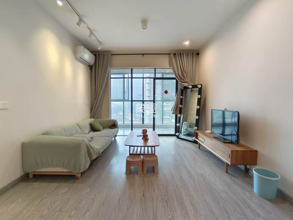 城市风景  3室2厅1卫   50.00万