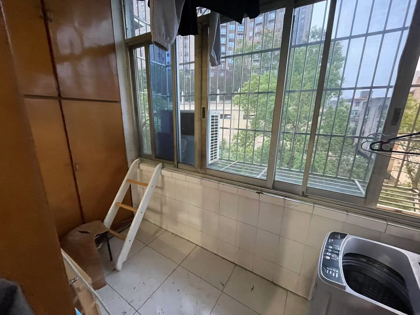 长坡社区  3室2厅1卫    1200.0元/月 长坡社区  3室2厅1卫    1200.0元/月室内图