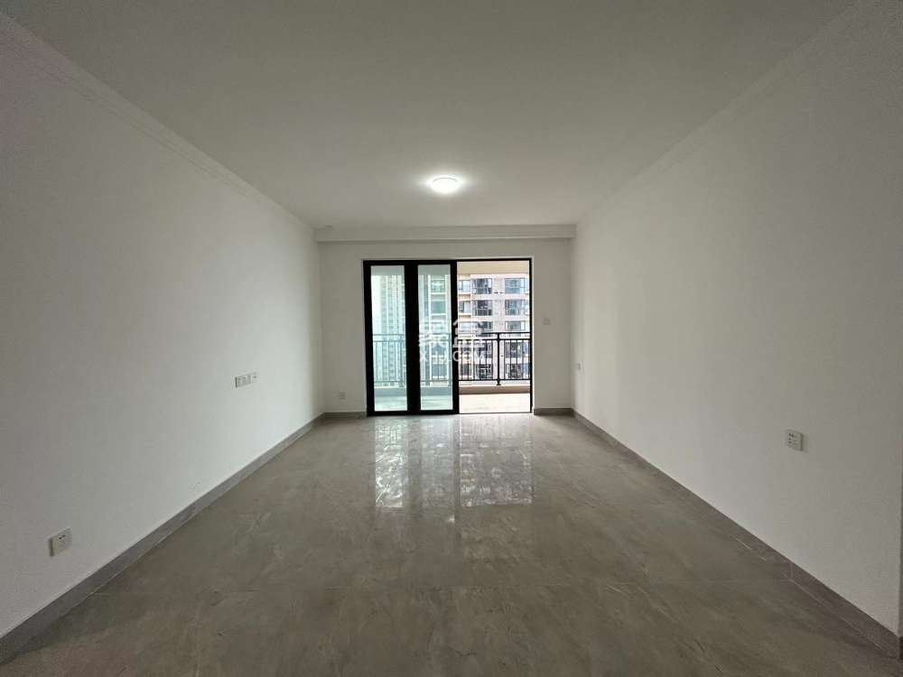 蓝溪谷  4室2厅2卫    80.8万