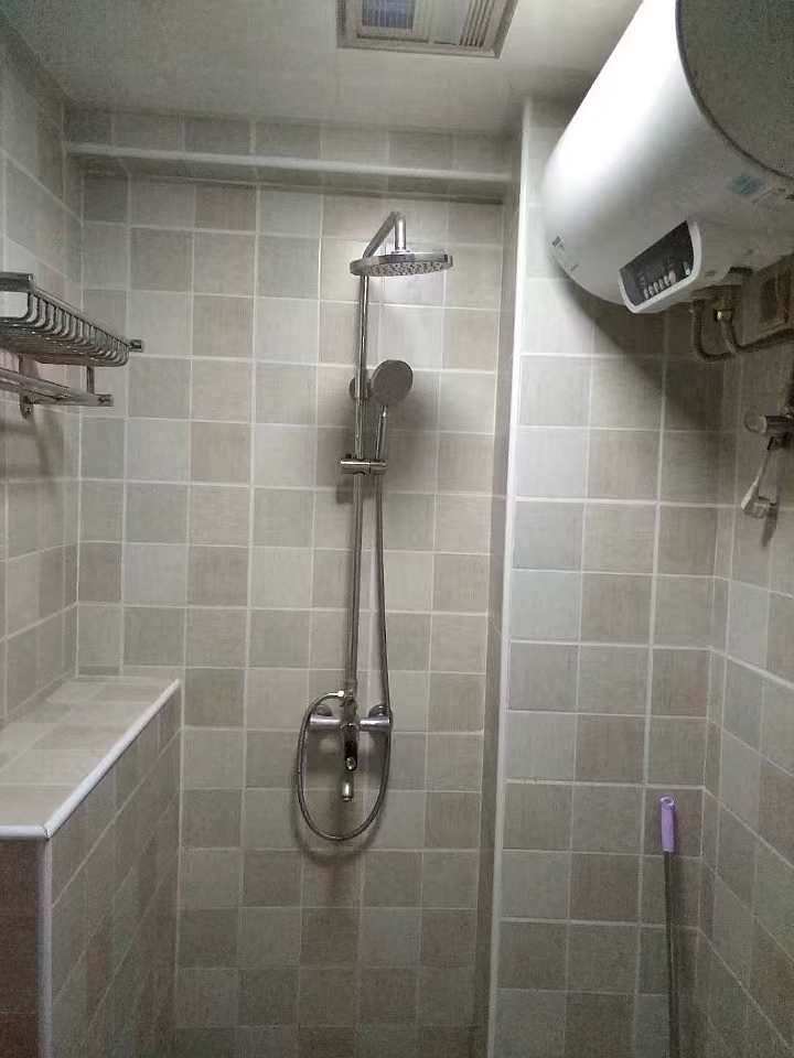 五矿紫湖香醍 1室1厅1卫 1100.0元/月 五矿紫湖香醍 1室1厅1卫 1100.0元/月室内图