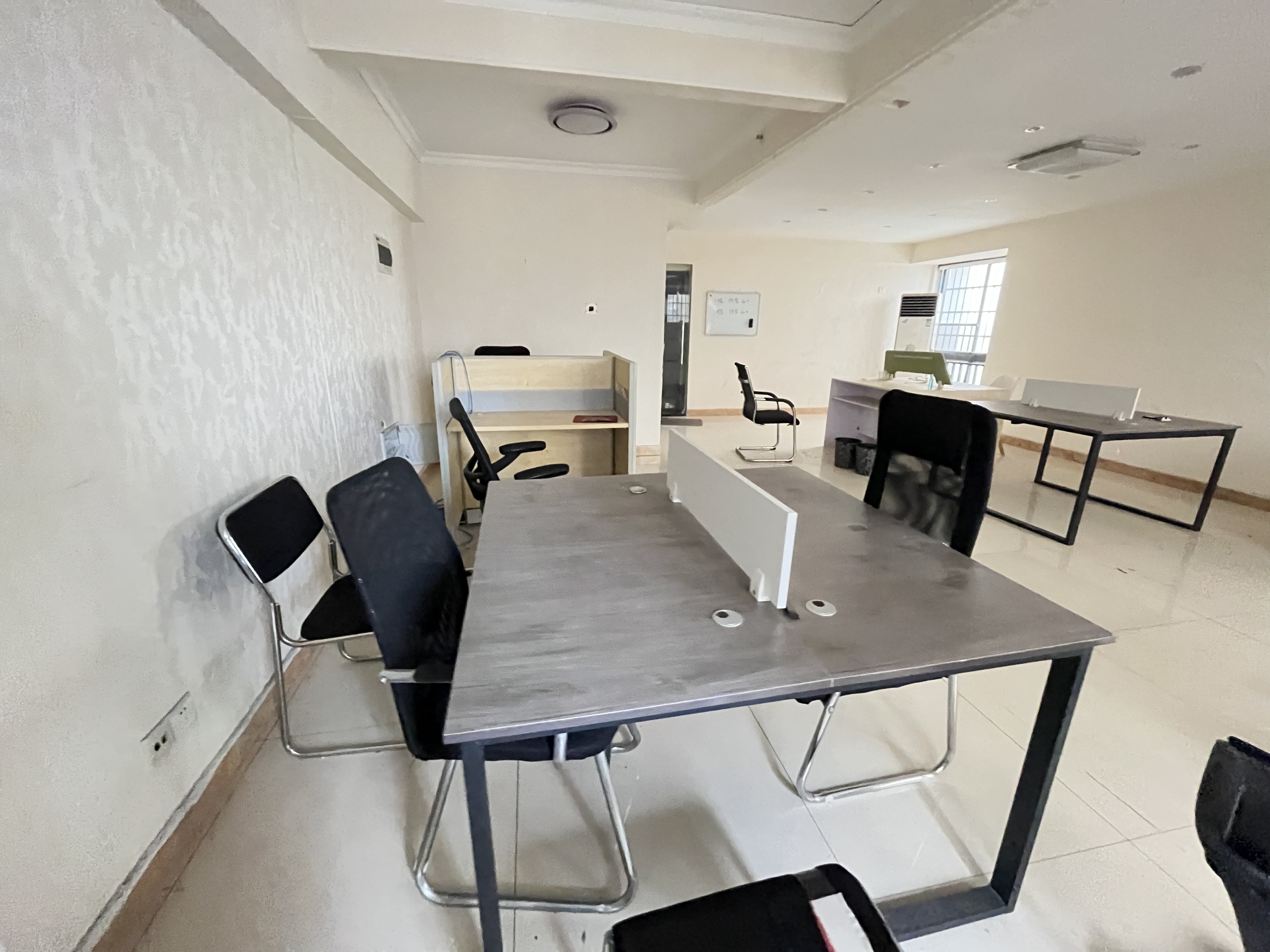 东方芙蓉 1室1厅1卫 2000.0元/月 东方芙蓉 1室1厅1卫 2000.0元/月室内图