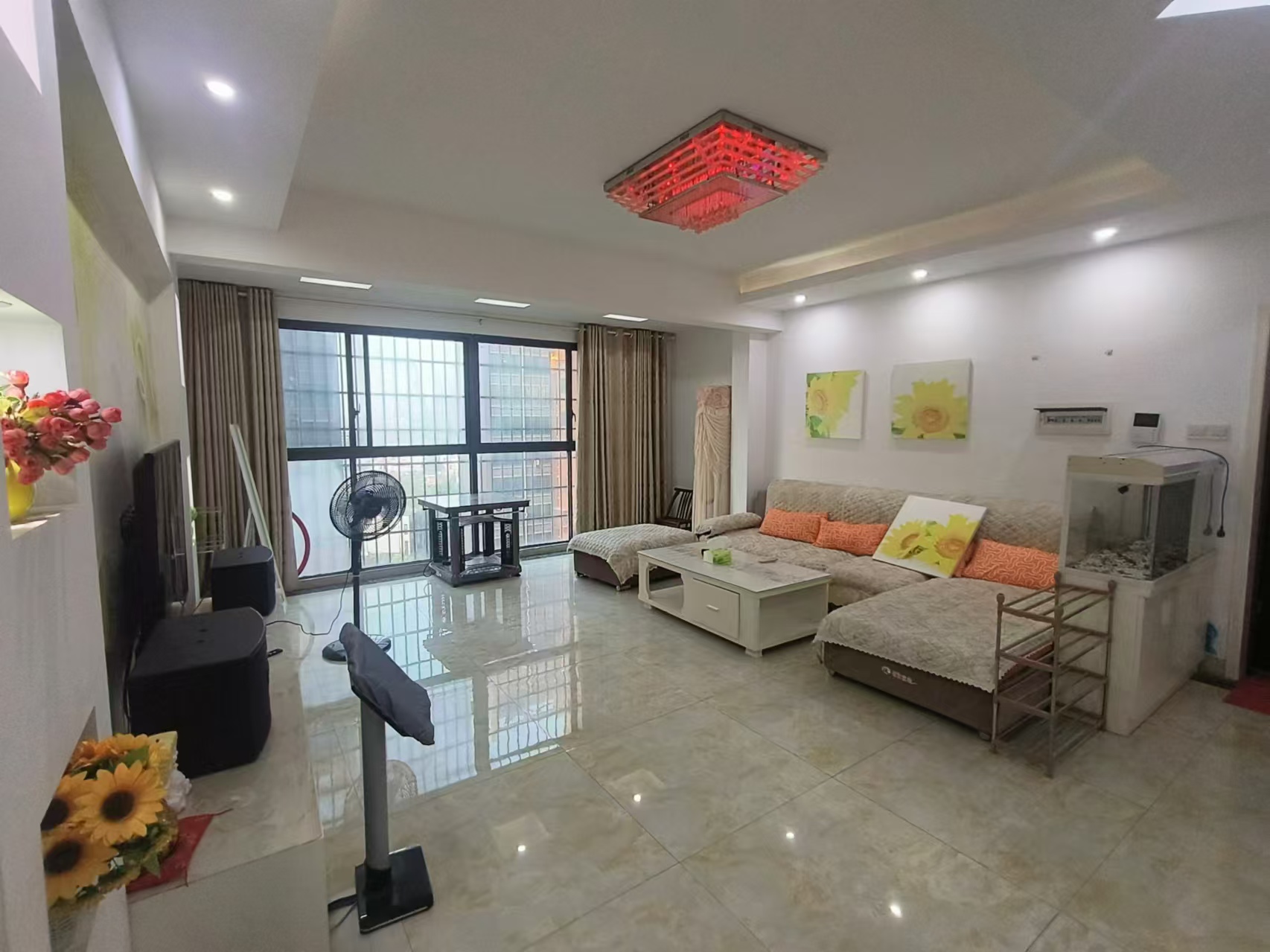 金域世家 4室2厅2卫 2100.0元/月 金域世家 4室2厅2卫 2100.0元/月室内图