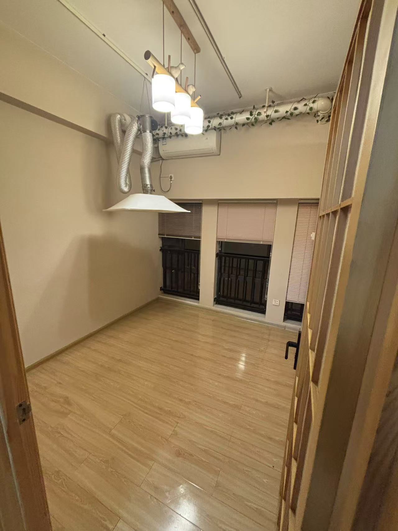 中建芙蓉嘉苑 1室1厅1卫 2500.0元/月 中建芙蓉嘉苑 1室1厅1卫 2500.0元/月室内图