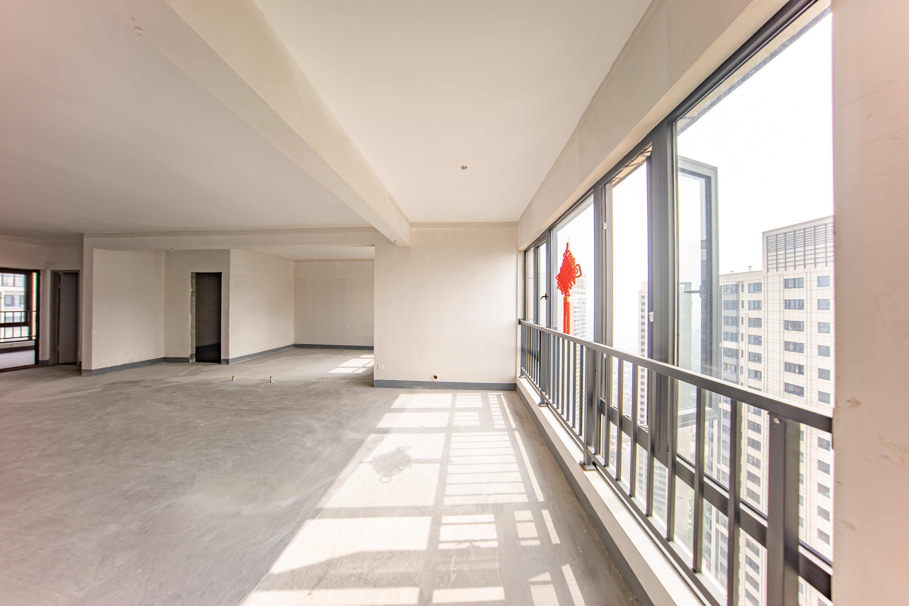 建投象山国际  5室2厅3卫   243.00万阳台