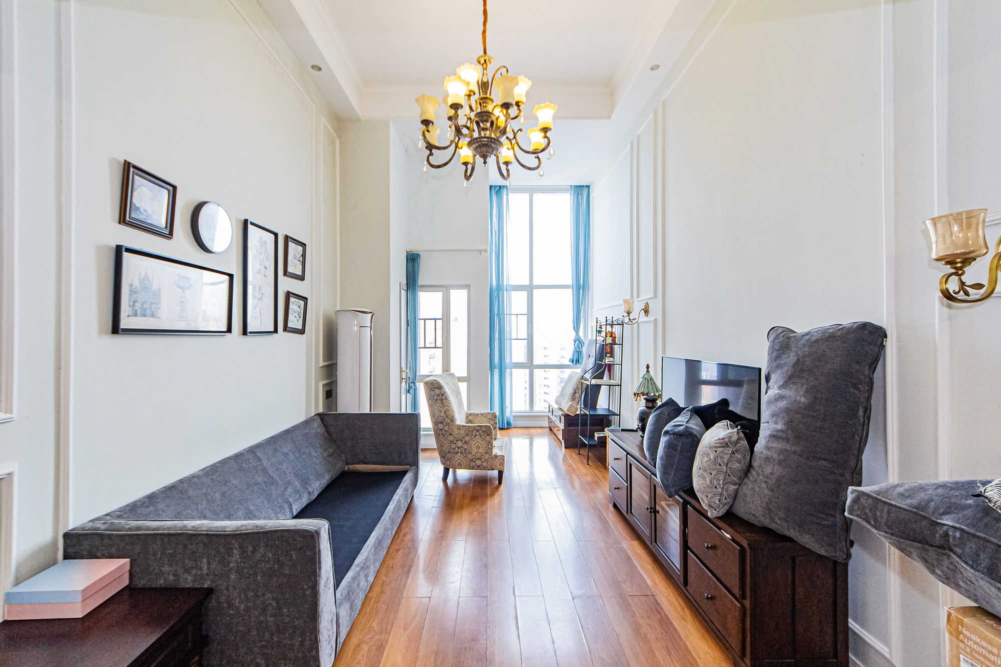 北辰三角洲E3区 3室2厅2卫 153.0万 北辰三角洲E3区 3室2厅2卫 153.0万客厅